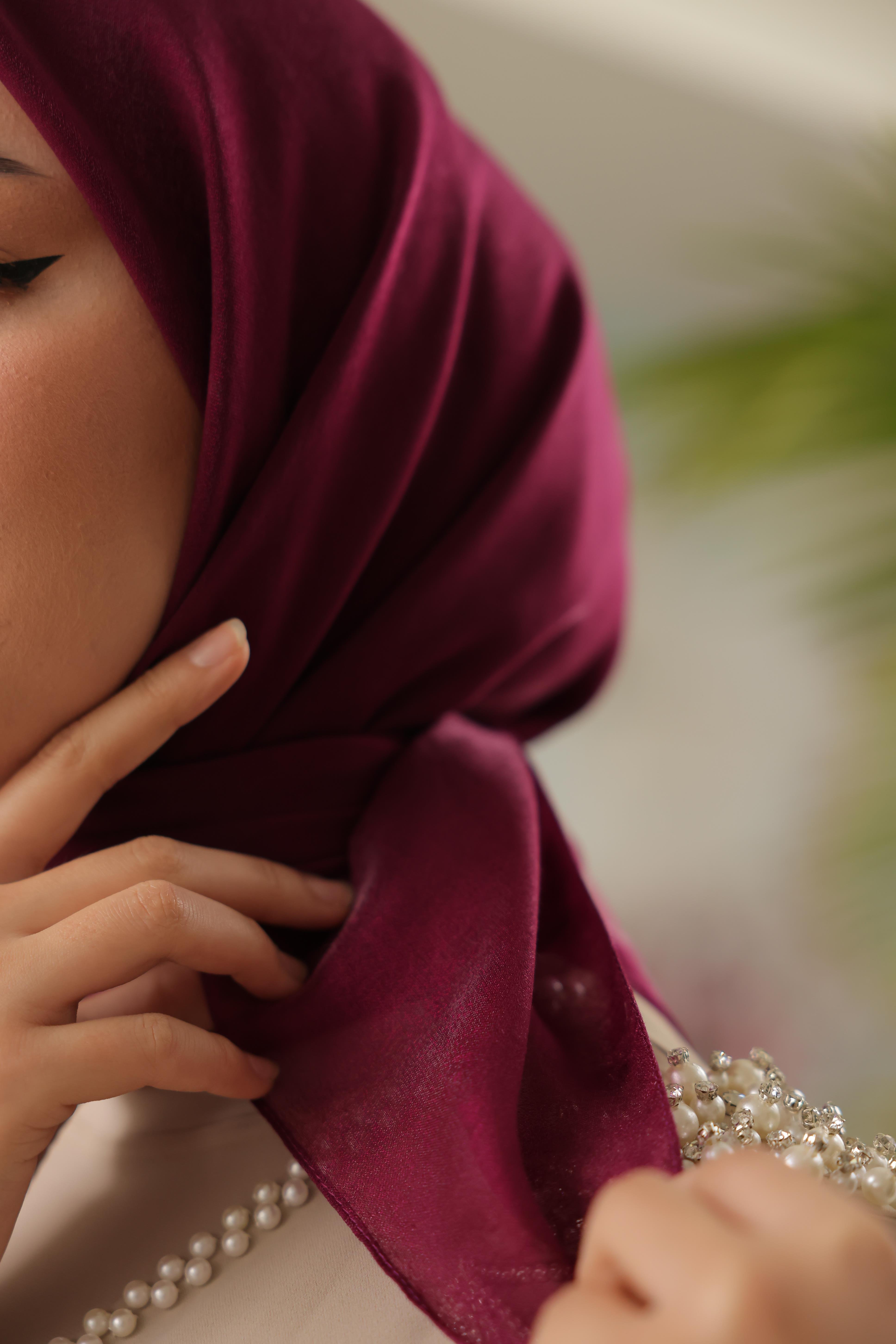 ABİYE EŞARP MÜRDÜM