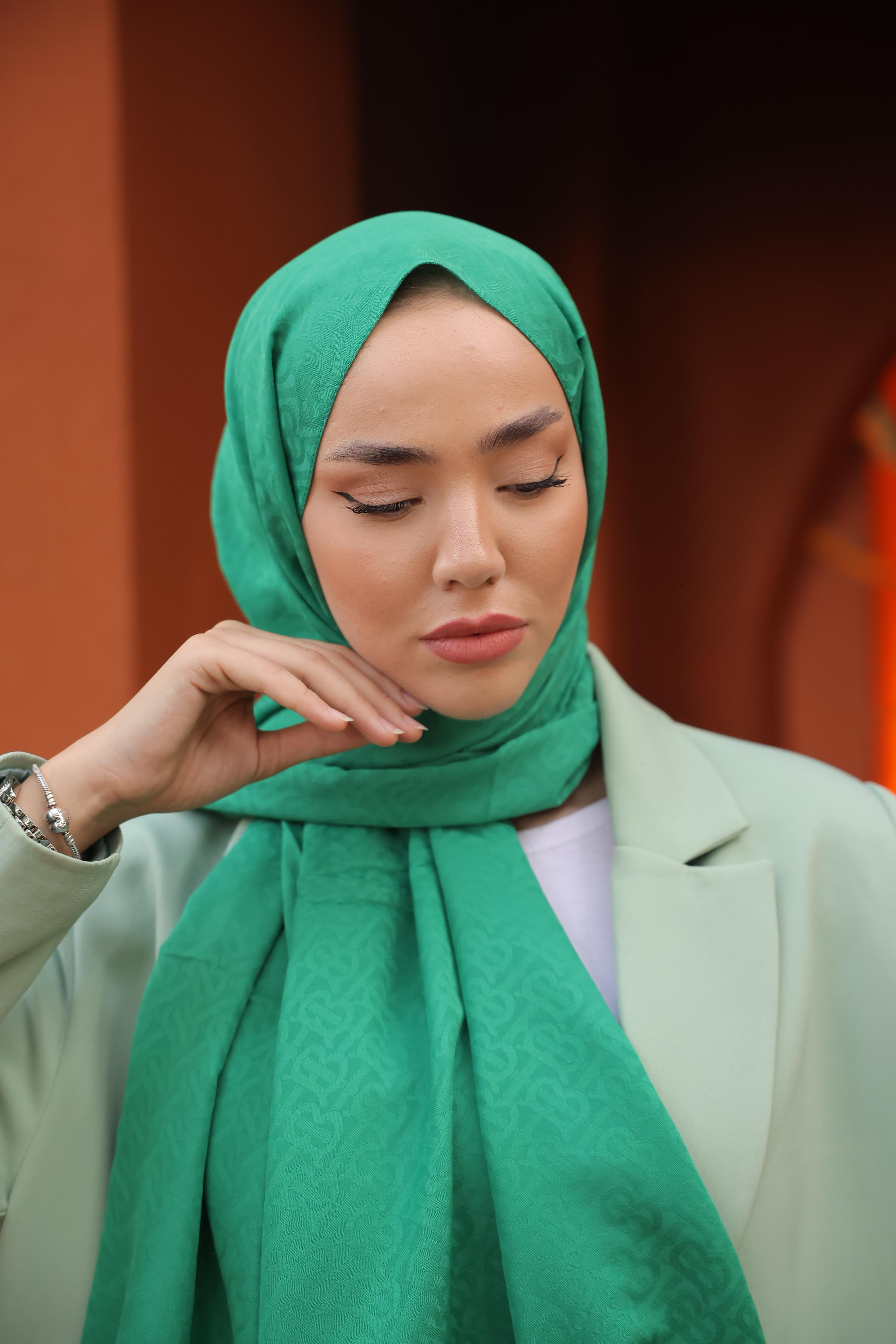 B DESEN BENETTON