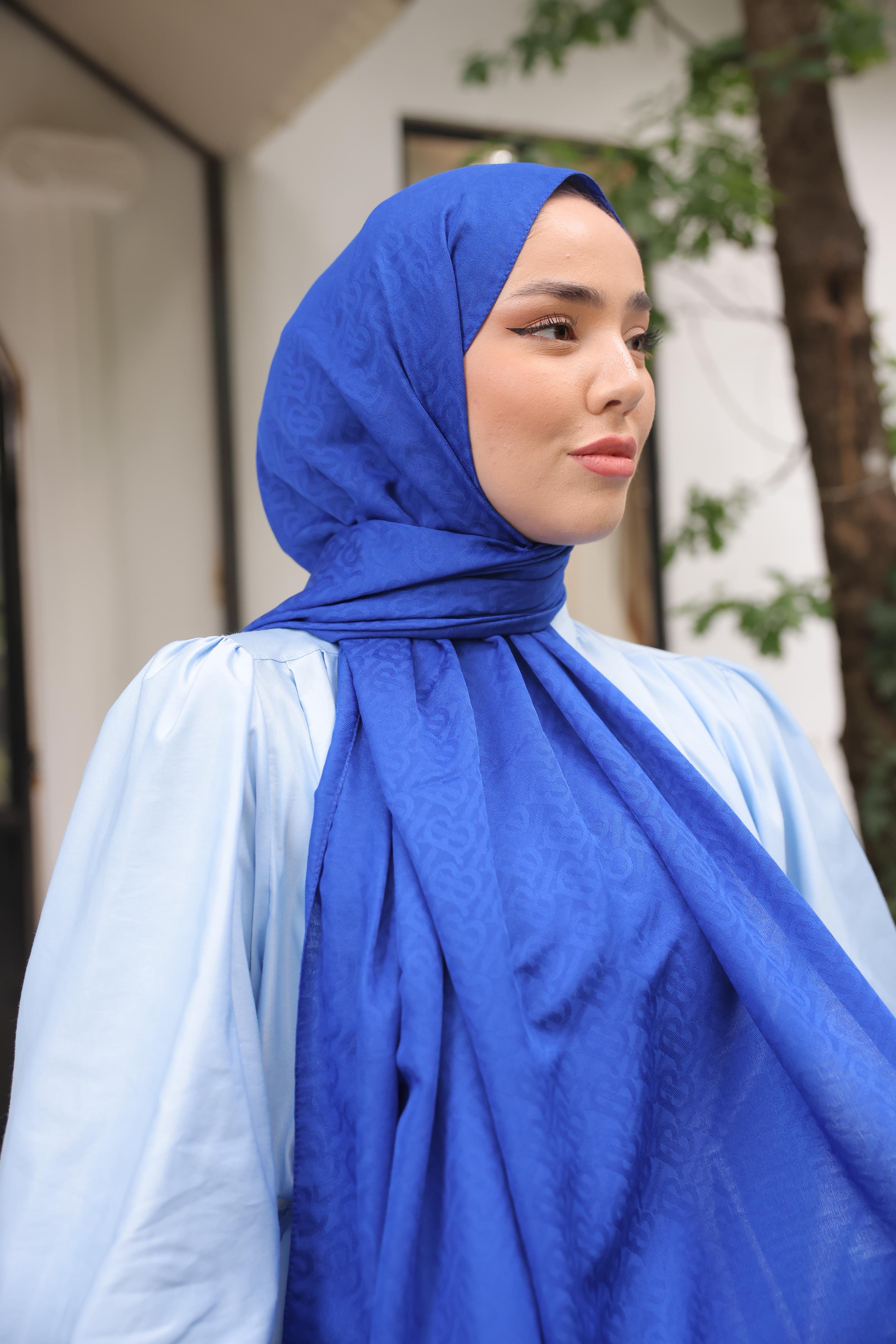 B DESEN SAKS