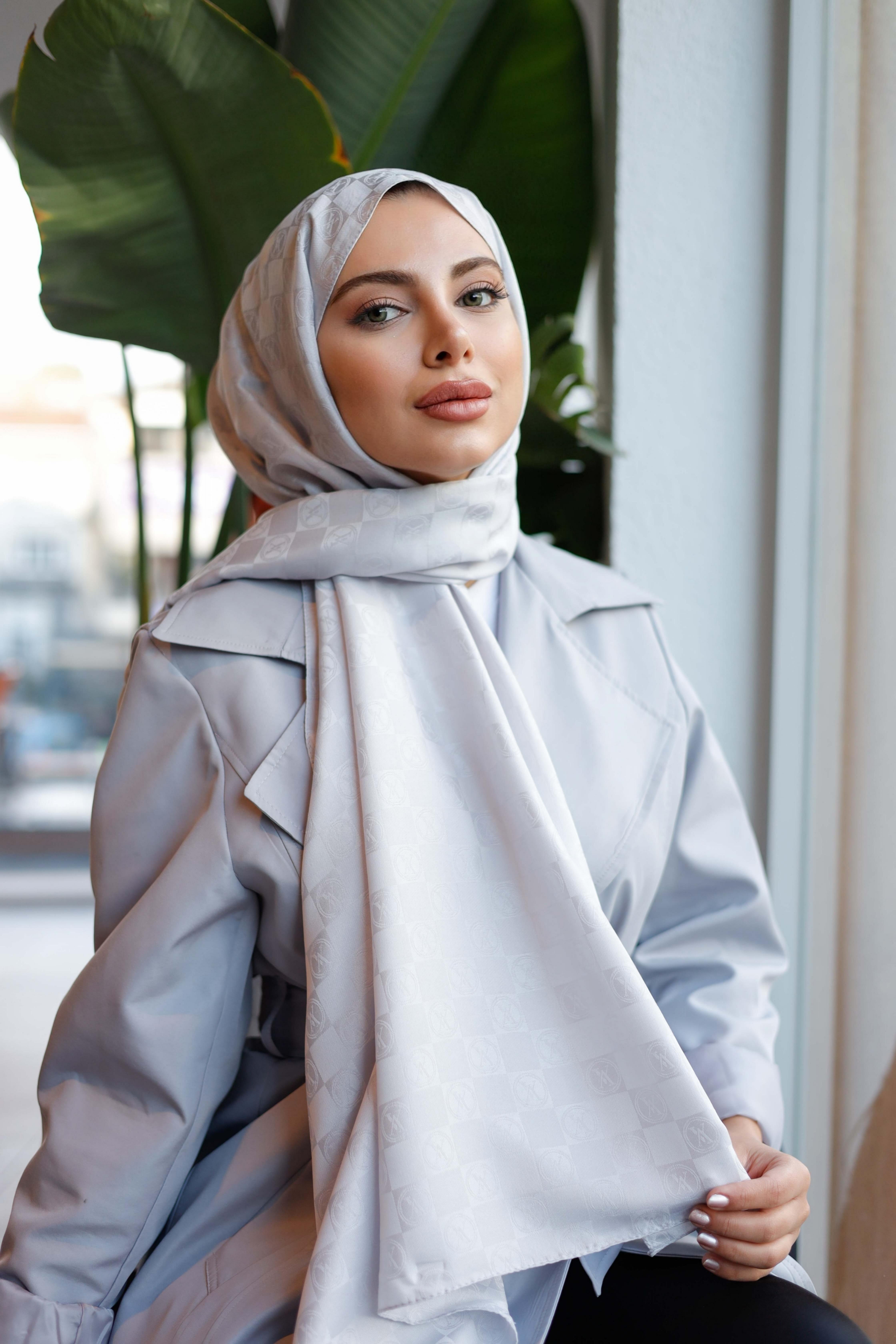 DAMA DESEN GÜMÜŞ GRİ
