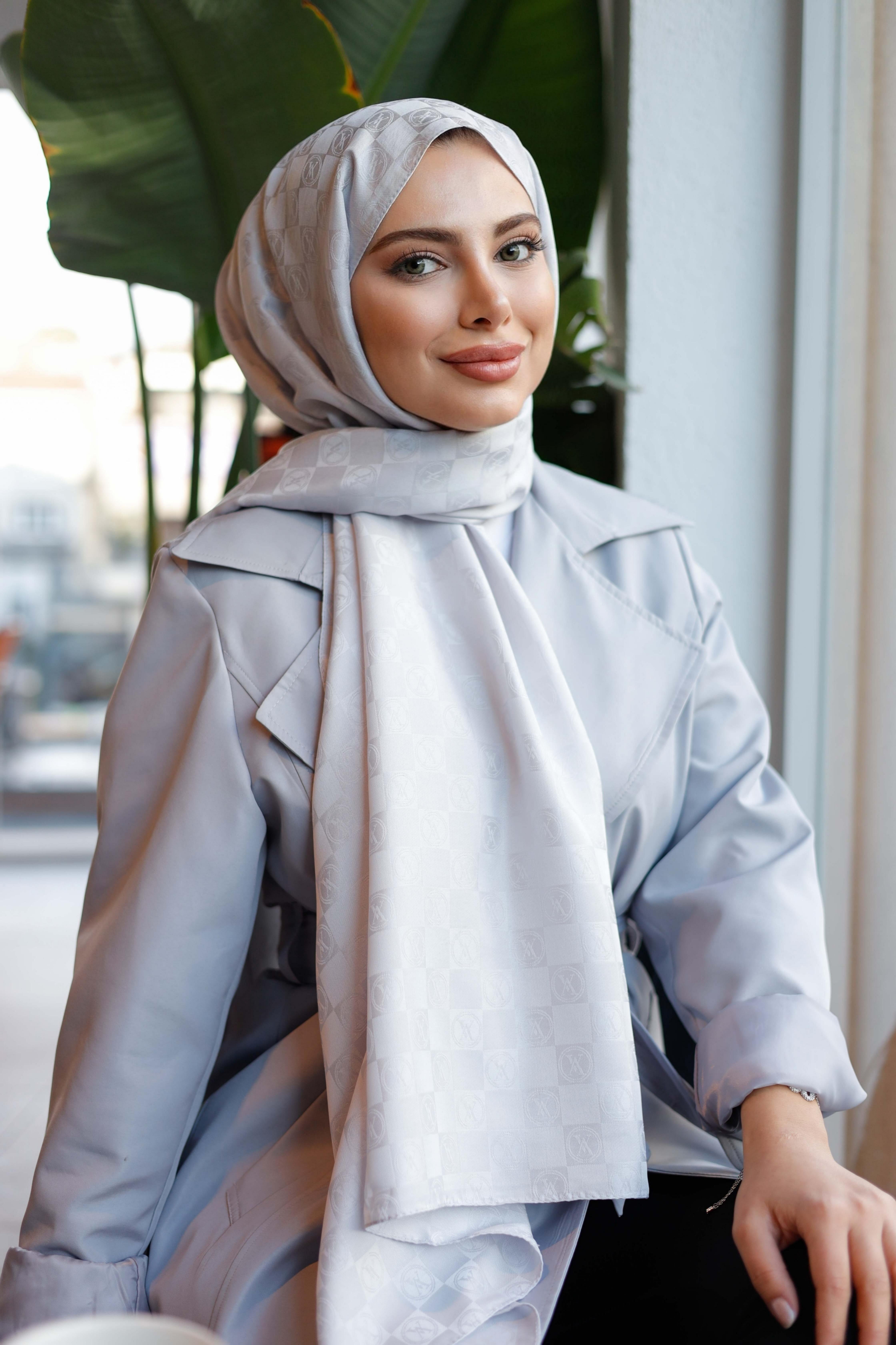 DAMA DESEN GÜMÜŞ GRİ