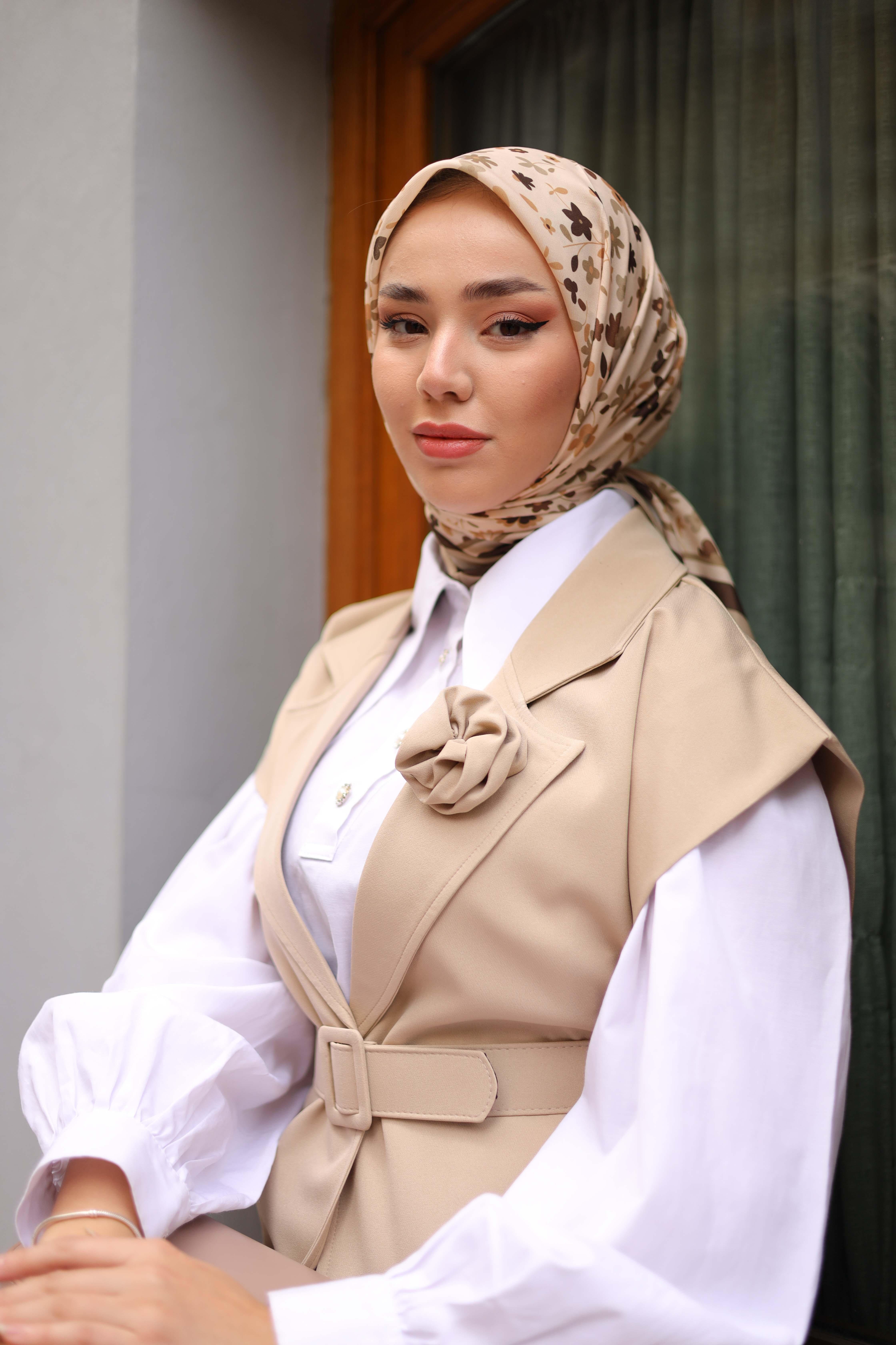 DESENLİ EŞARP FLOWER KREM