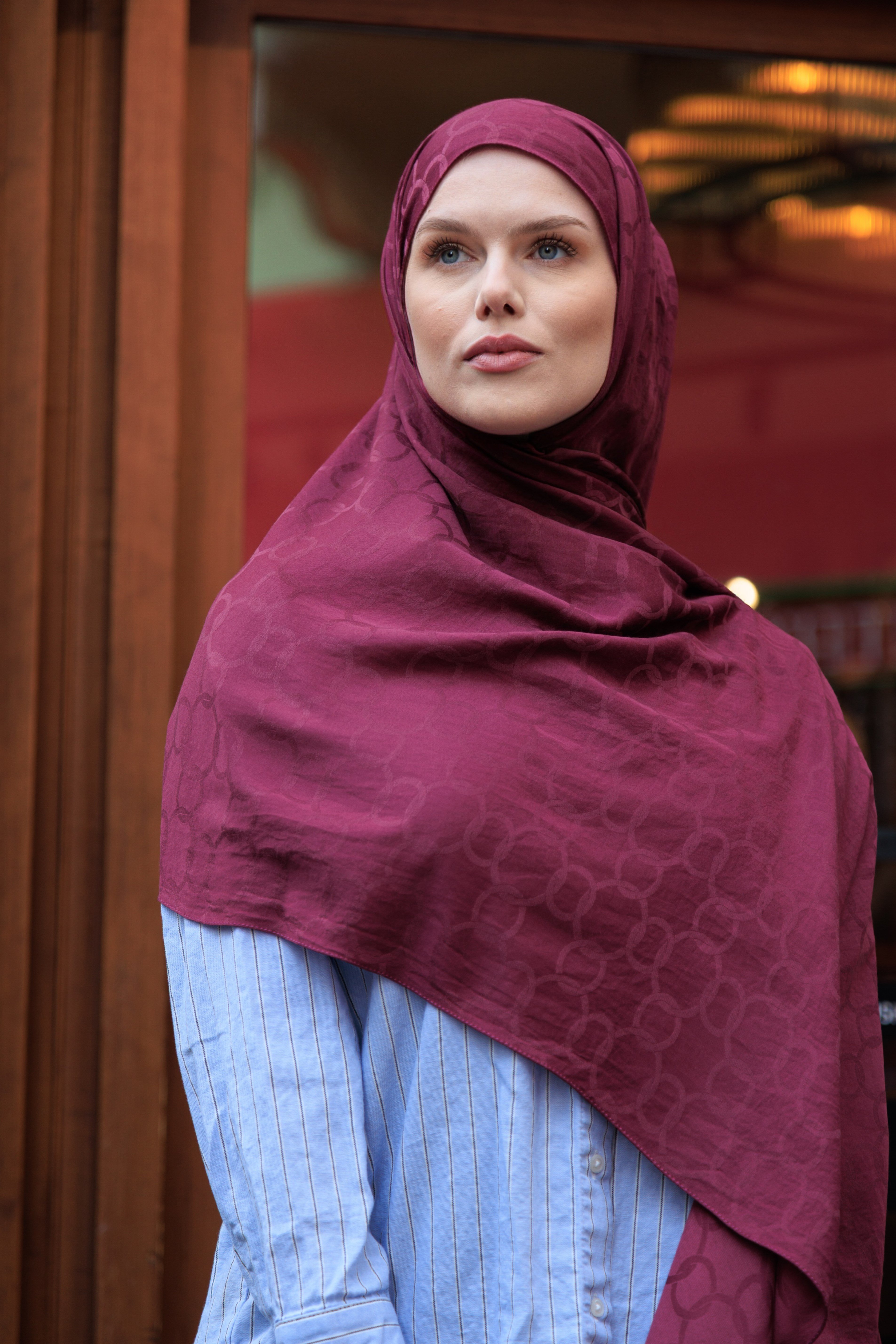 HALKA KRAŞ MÜRDÜM