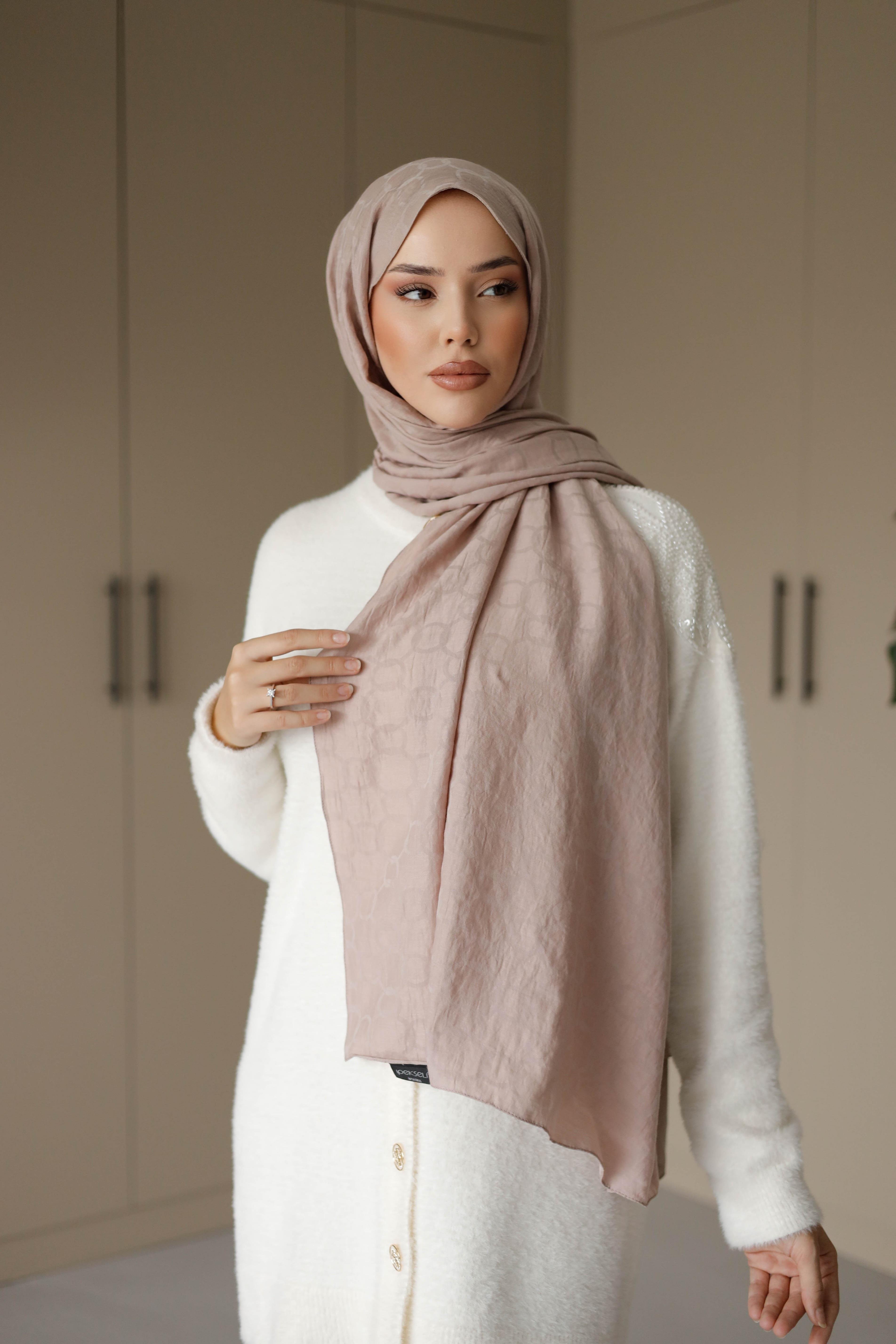HALKA KRAŞ PEMBE
