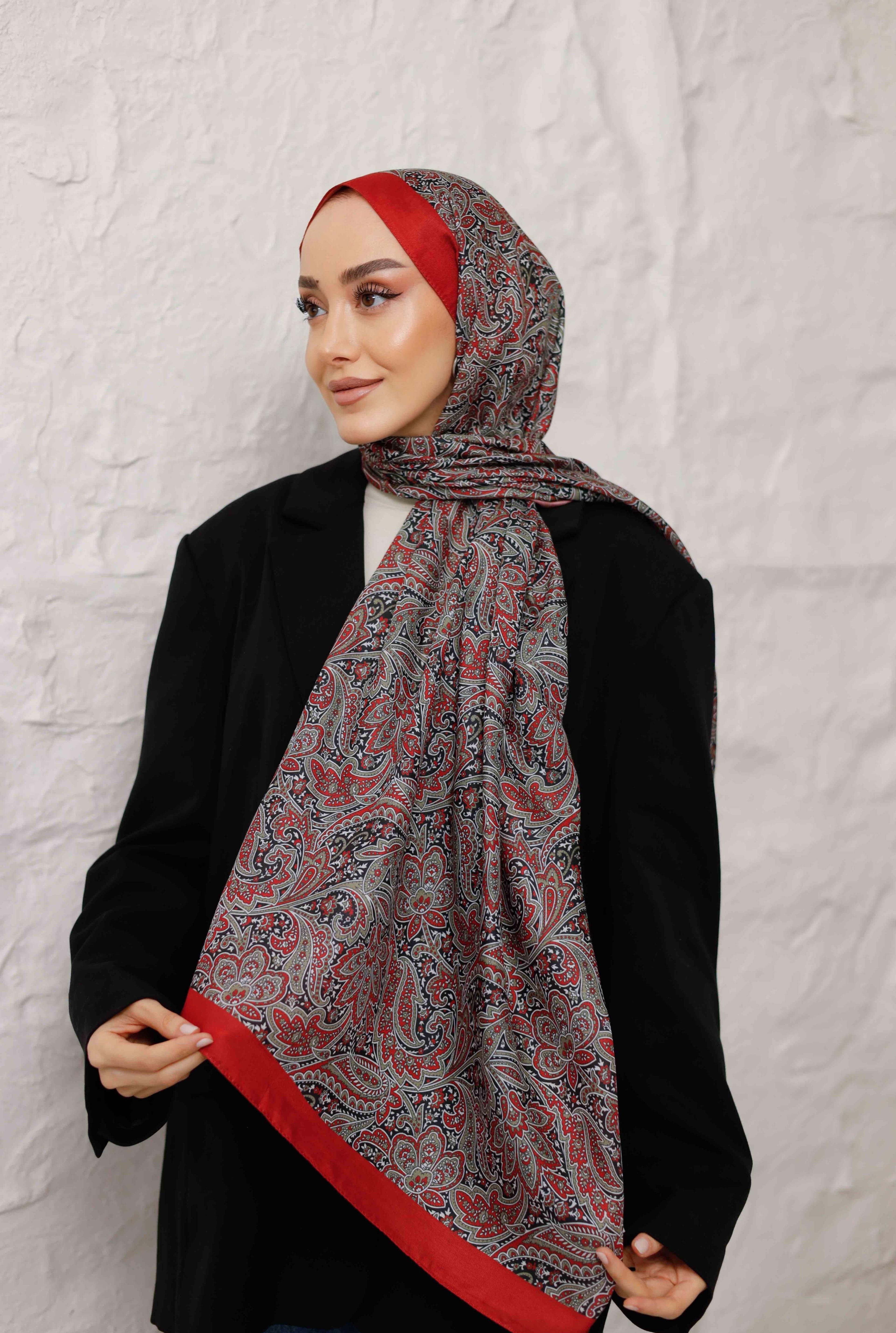 LARİSA ŞAL KIRMIZI