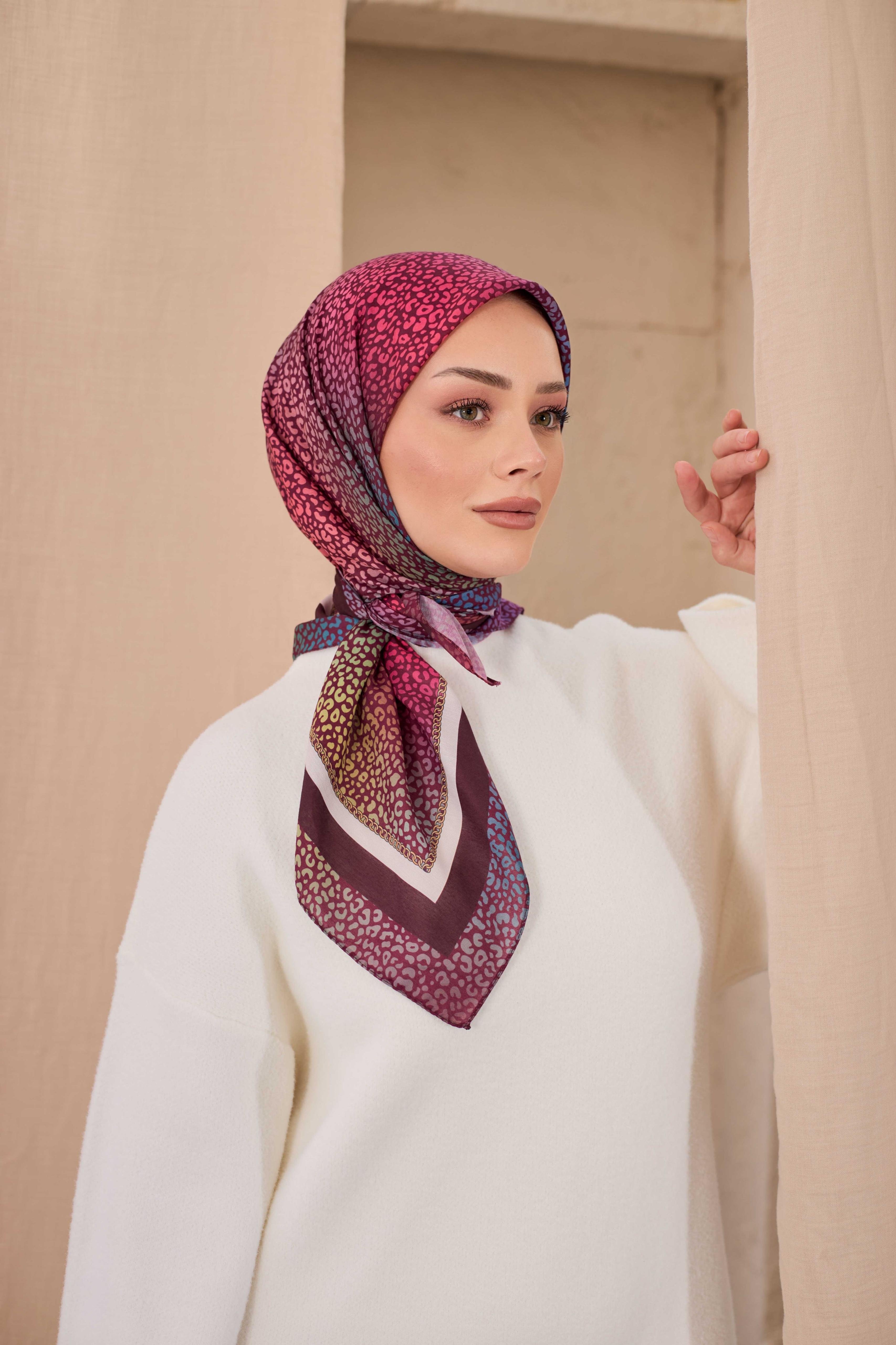 LEOPAR DESEN SOFT EŞARP 02