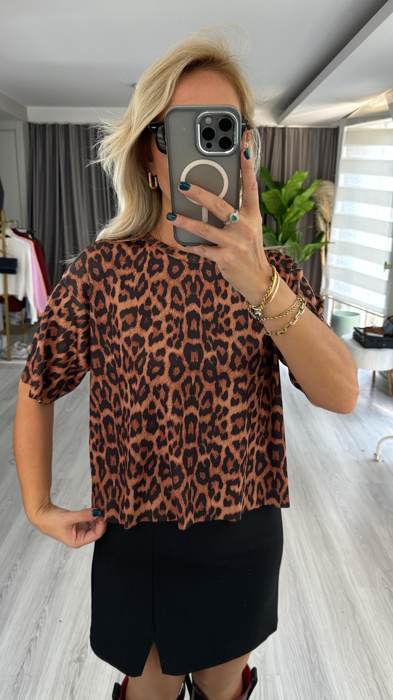 Bisiklet Yaka Leopar Baskılı Triko Bluz