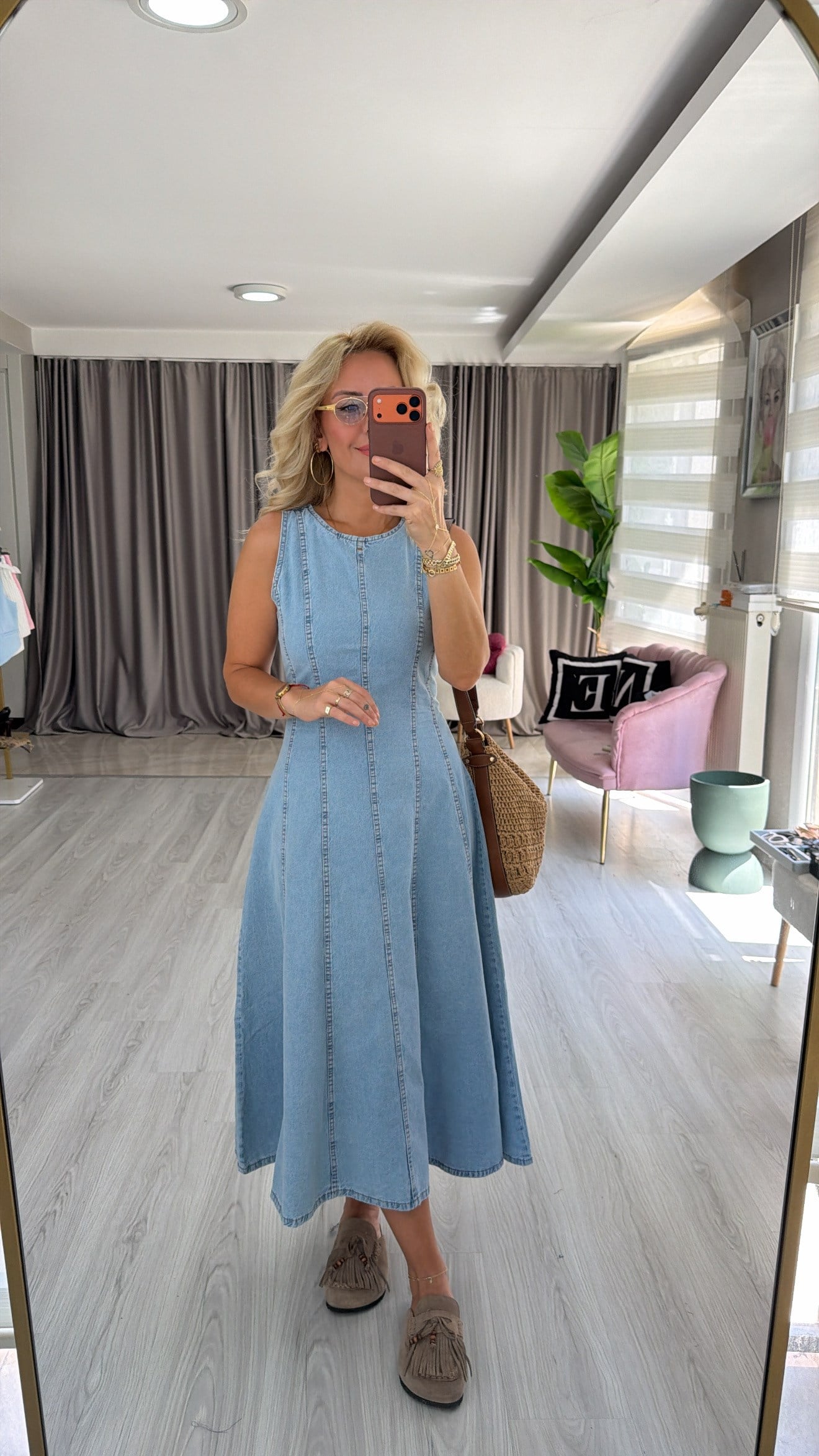 Dikiş Detaylı Açık Mavi Denim Elbise
