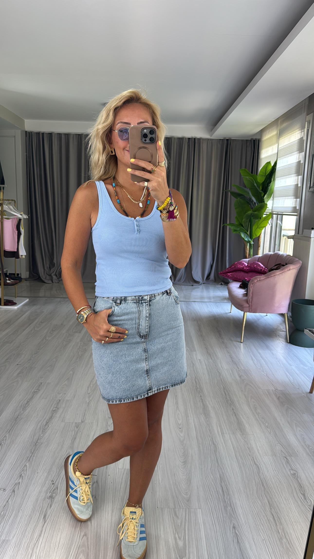 Düğmeli Askılı Mavi Atlet Bluz