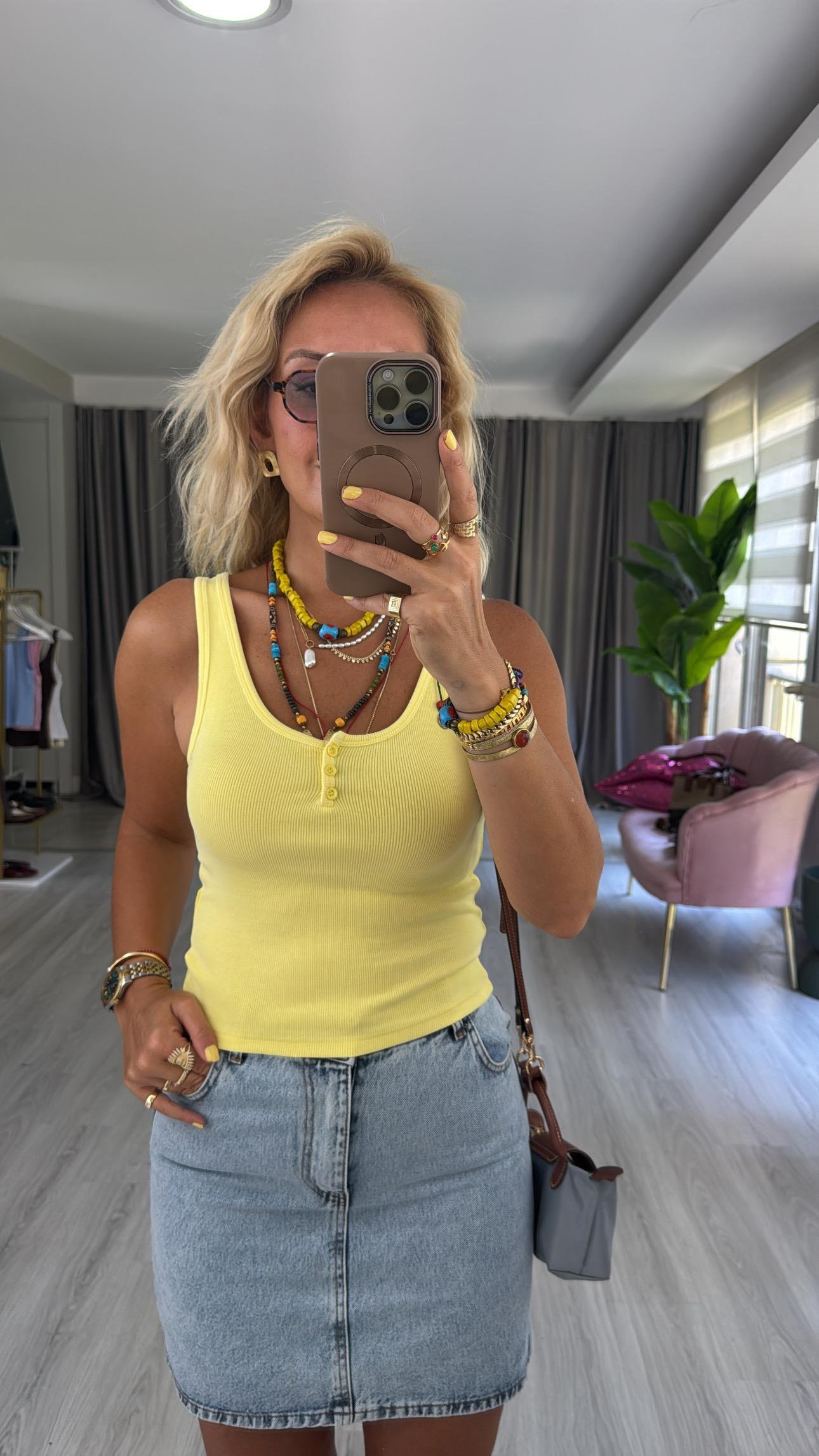 Düğmeli Askılı Sarı Atlet Bluz