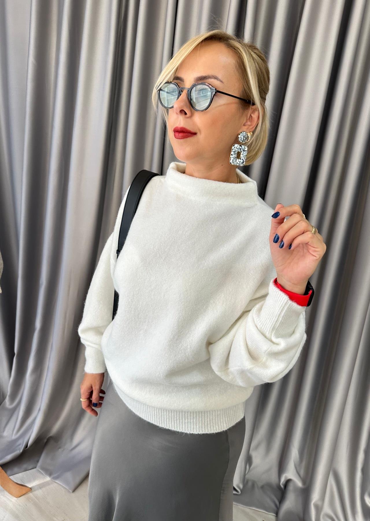 Ekru Dik Yaka Basic Kazak