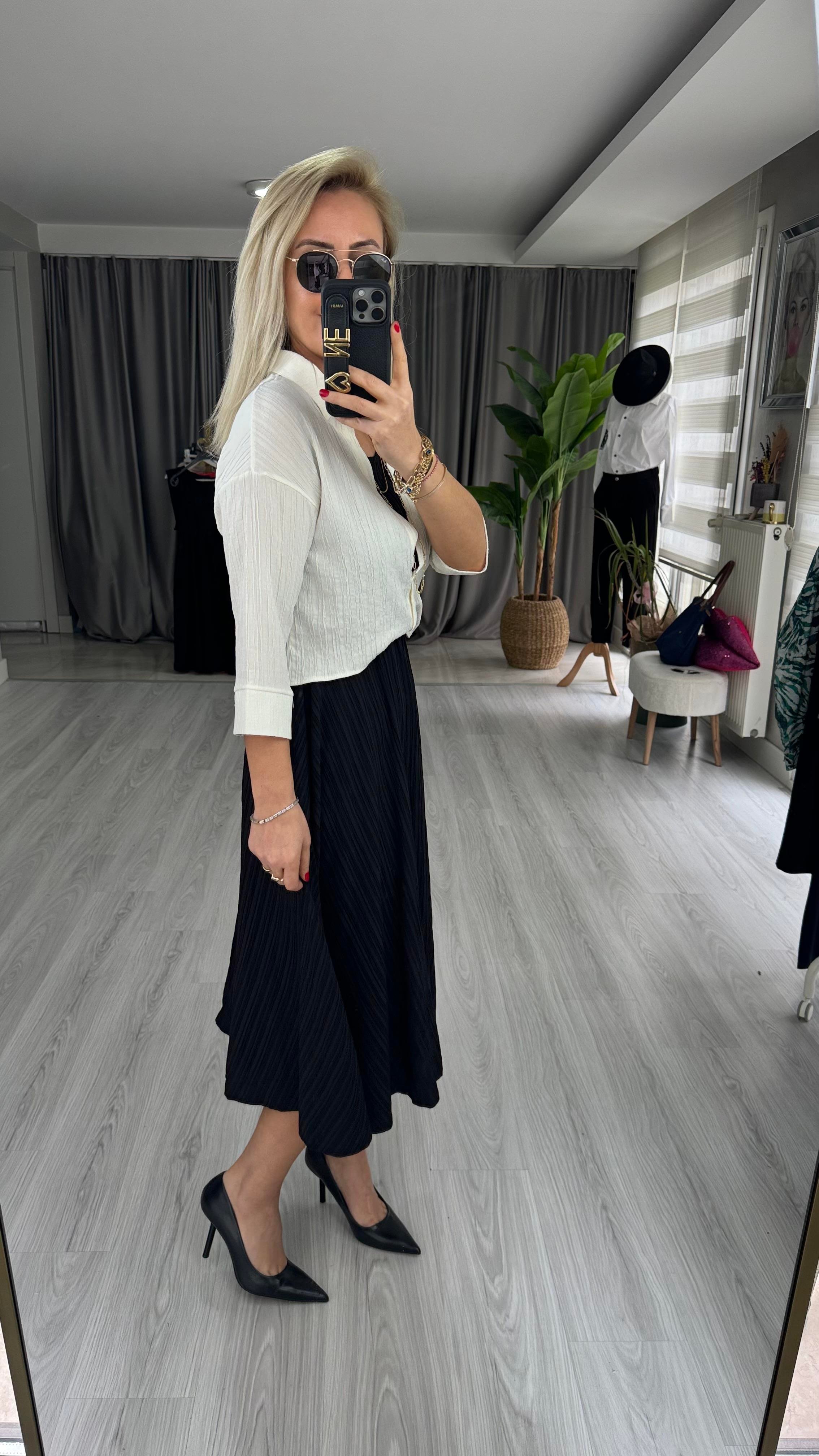 EKRU GÖMLEK DETAYLI SİYAH TENCEL ELBİSE