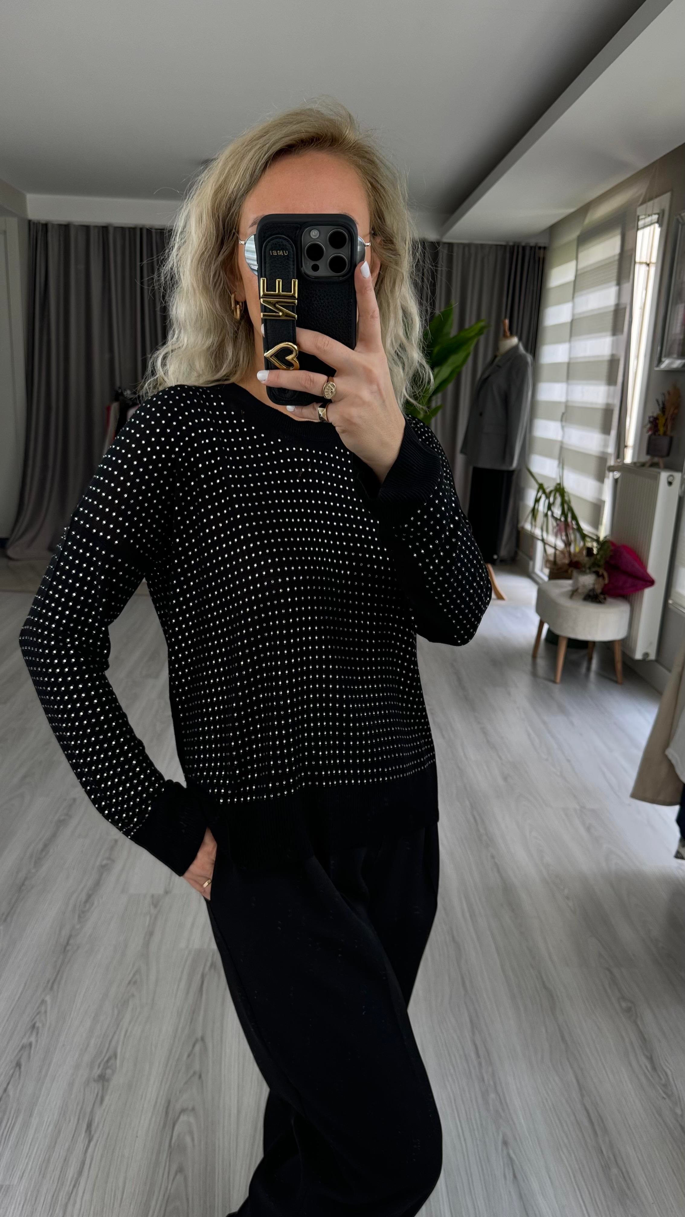 FULL TAŞLI SİYAH MERSERİZE