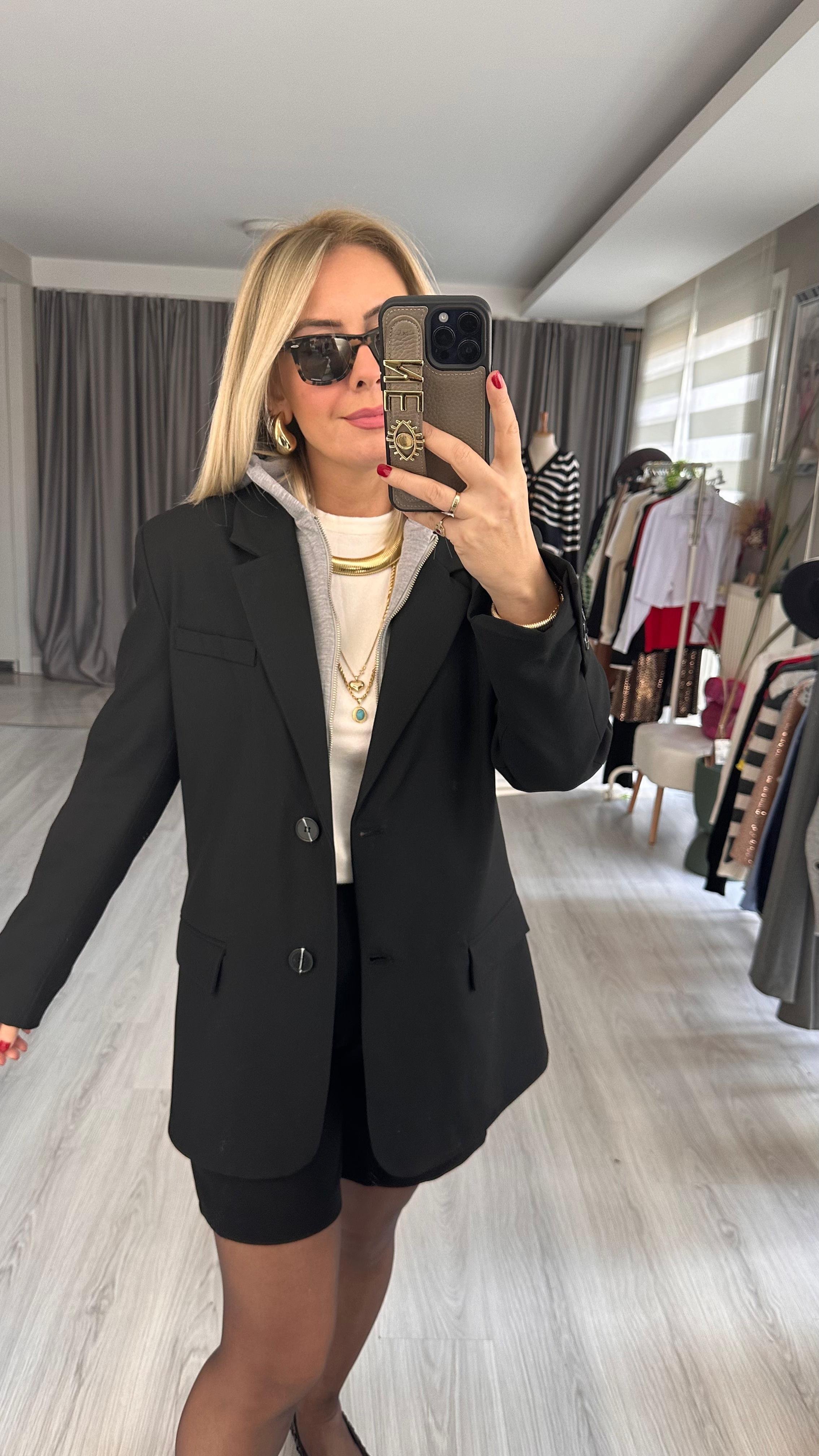 KAPŞONLU PREMİUM SİYAH CEKET