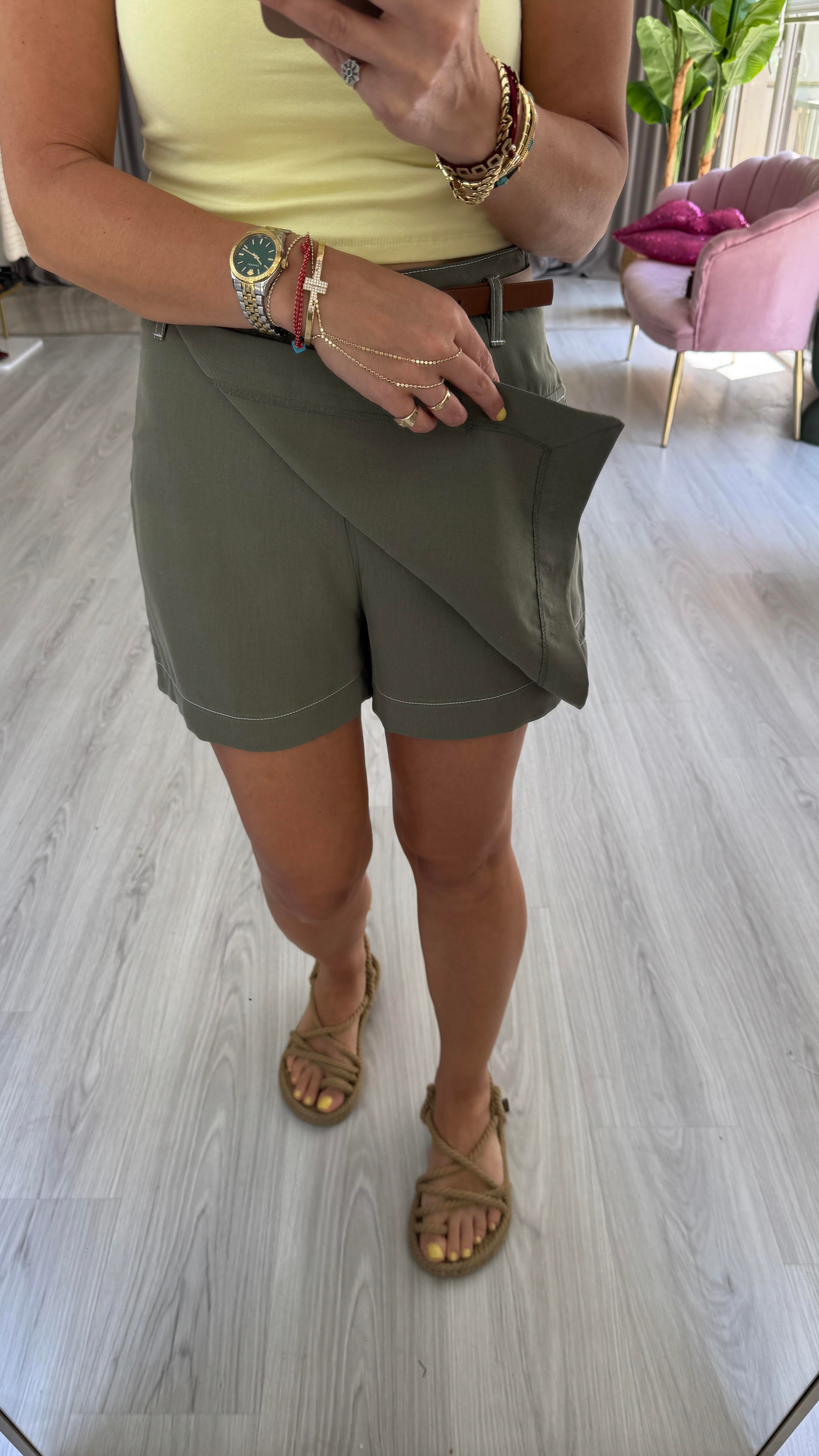 Kemerli Tencel Haki Şort Etek