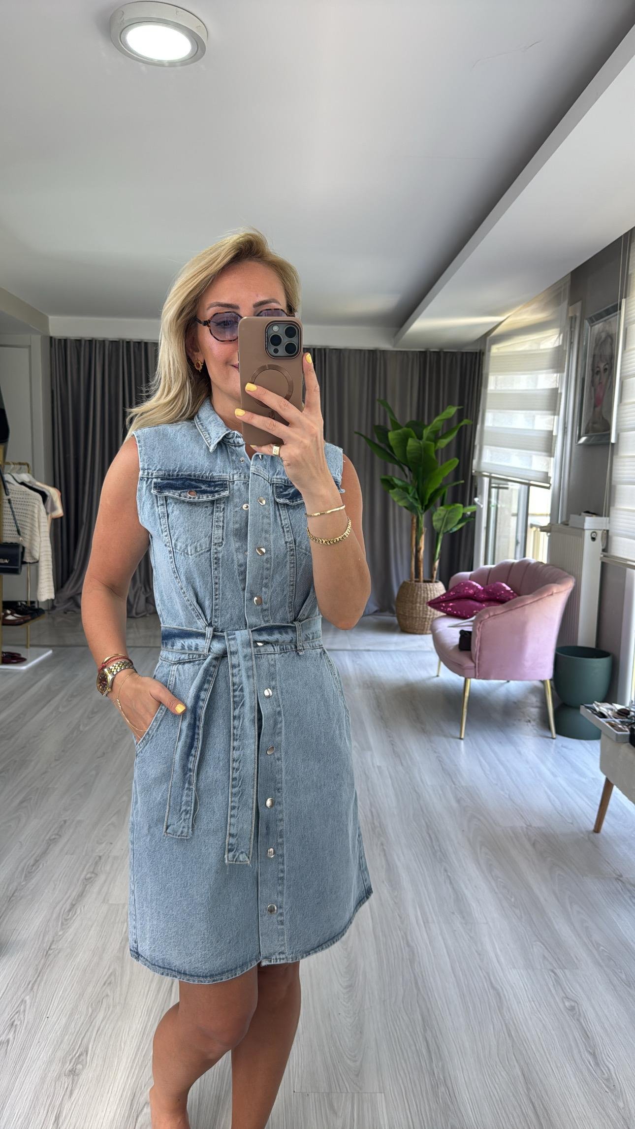Kuşaklı Komple Çıt Çıt Düğmeli Mavi Jean Elbise