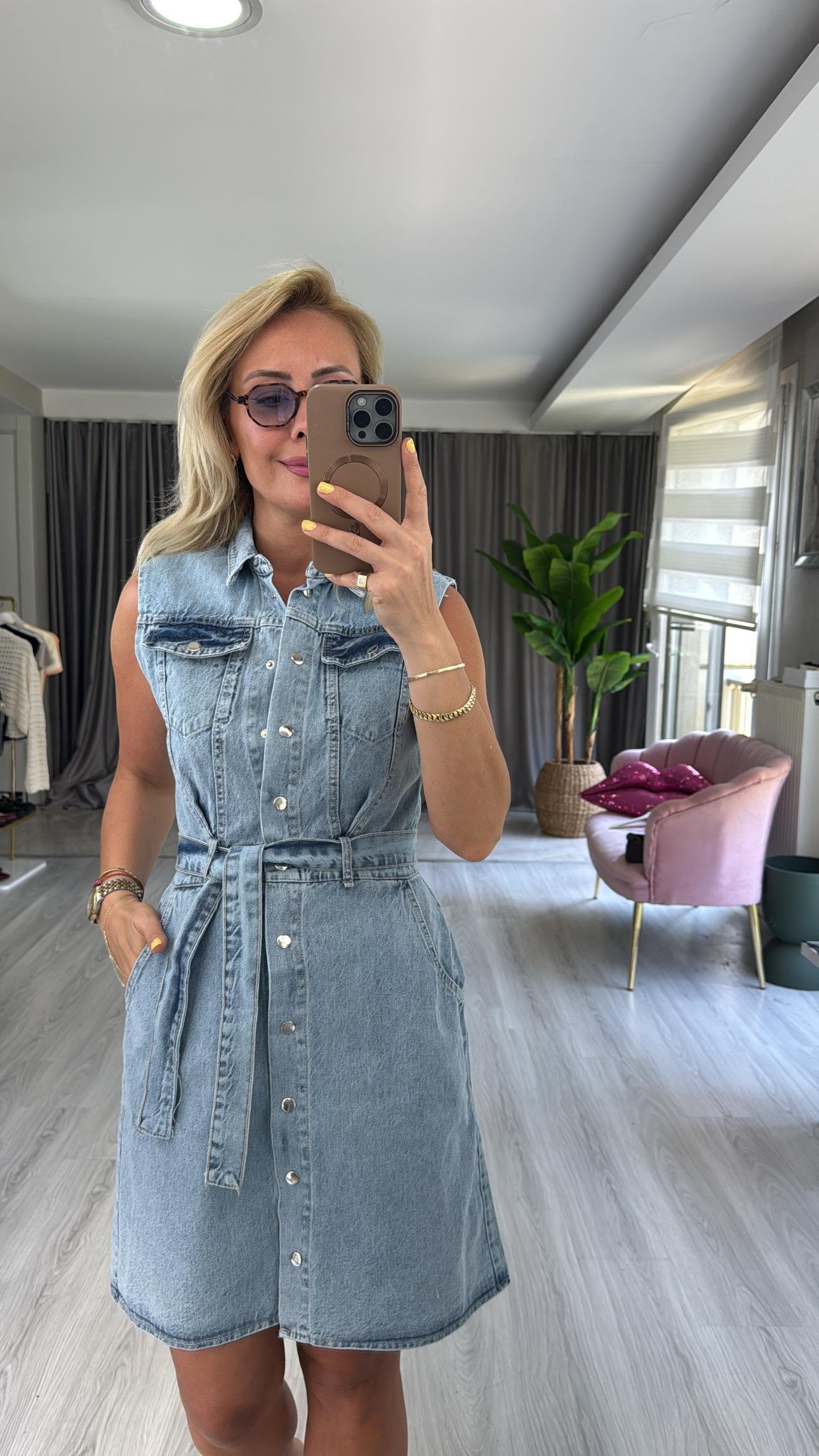 Kuşaklı Komple Çıt Çıt Düğmeli Mavi Jean Elbise
