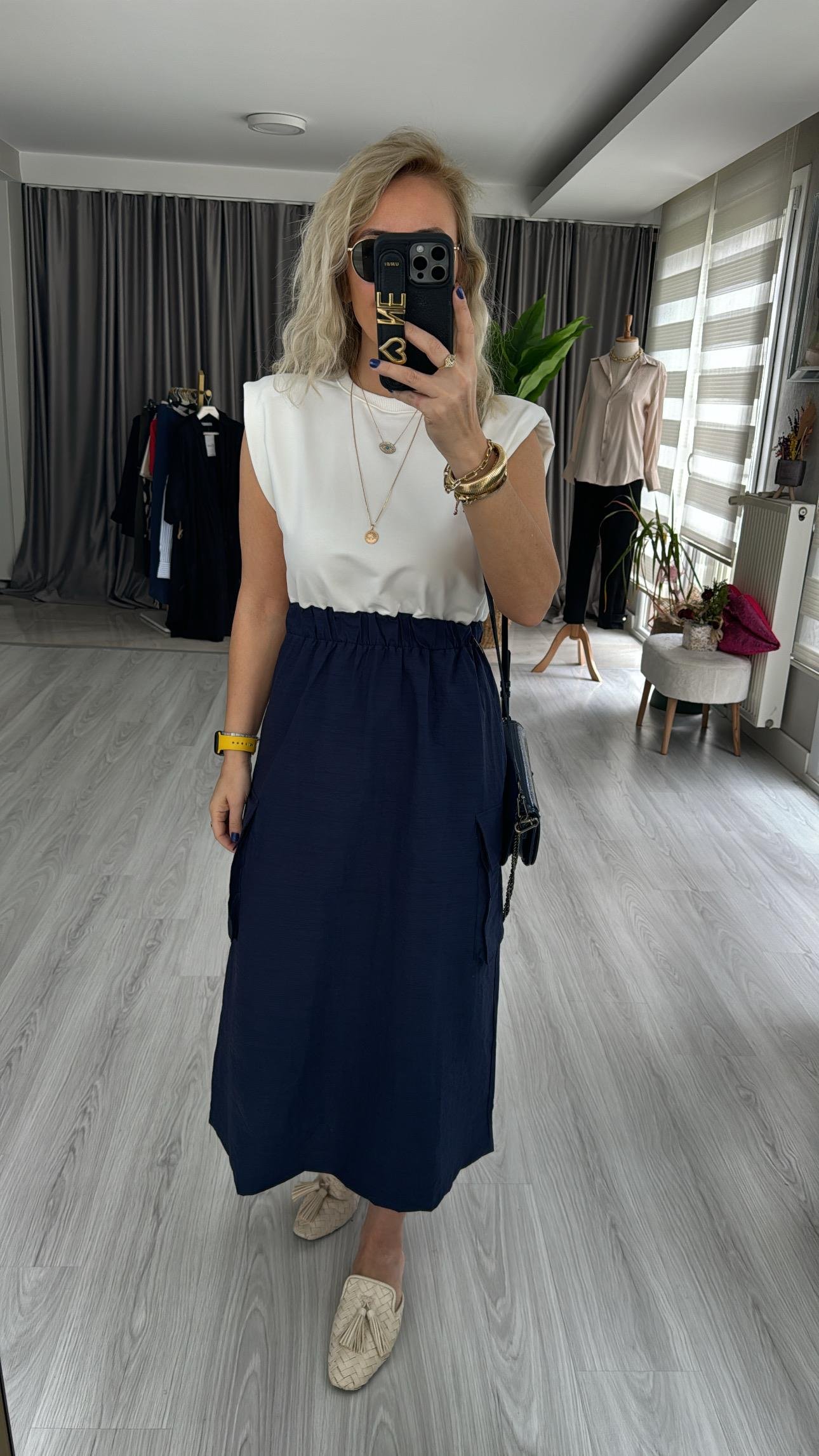 LACİVERT ETEKLİ, BELİ LASTİKLİ, İKİ İPLİK ELBİSE