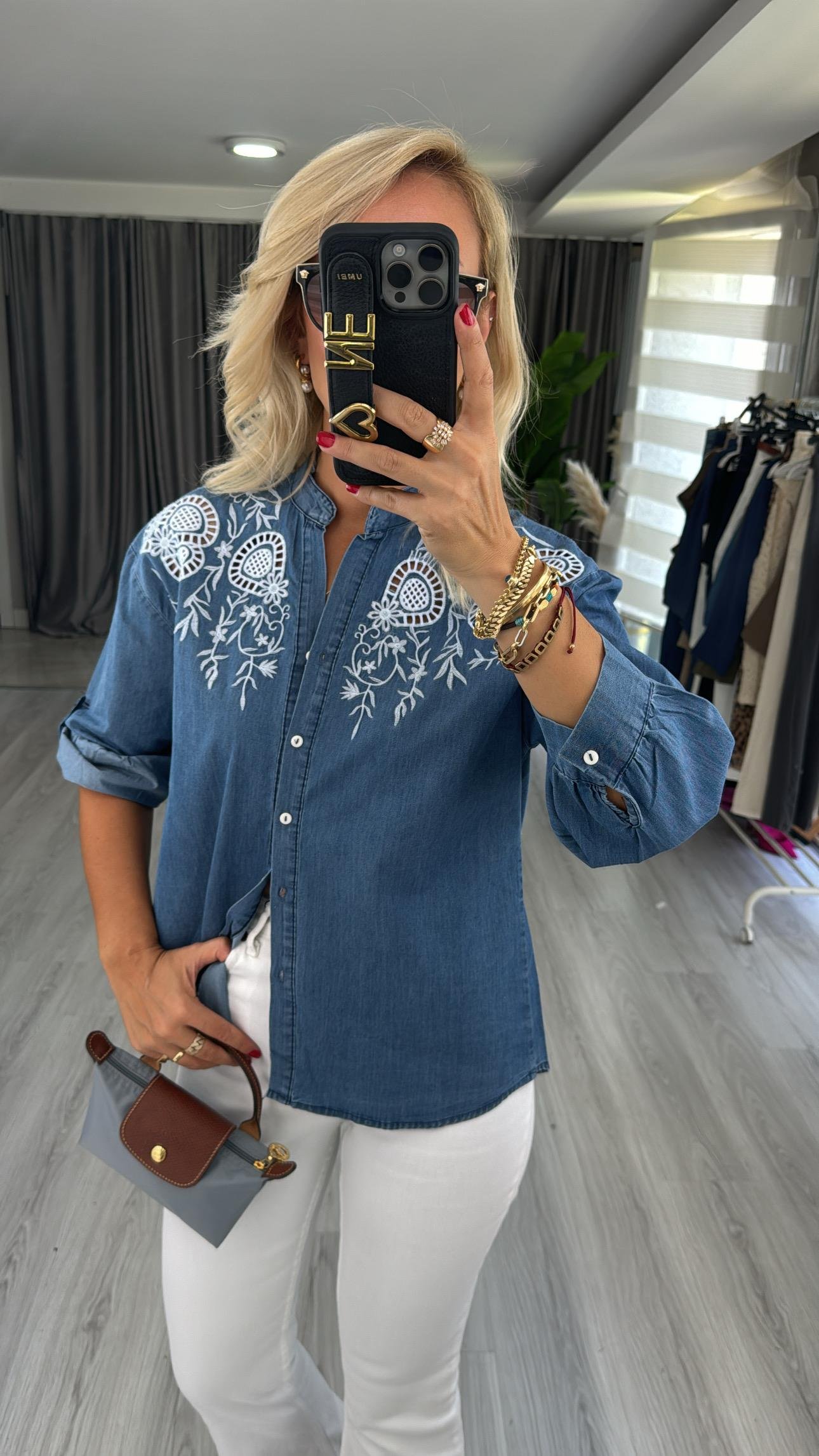 Nakış İşlemeli Denim Gömlek