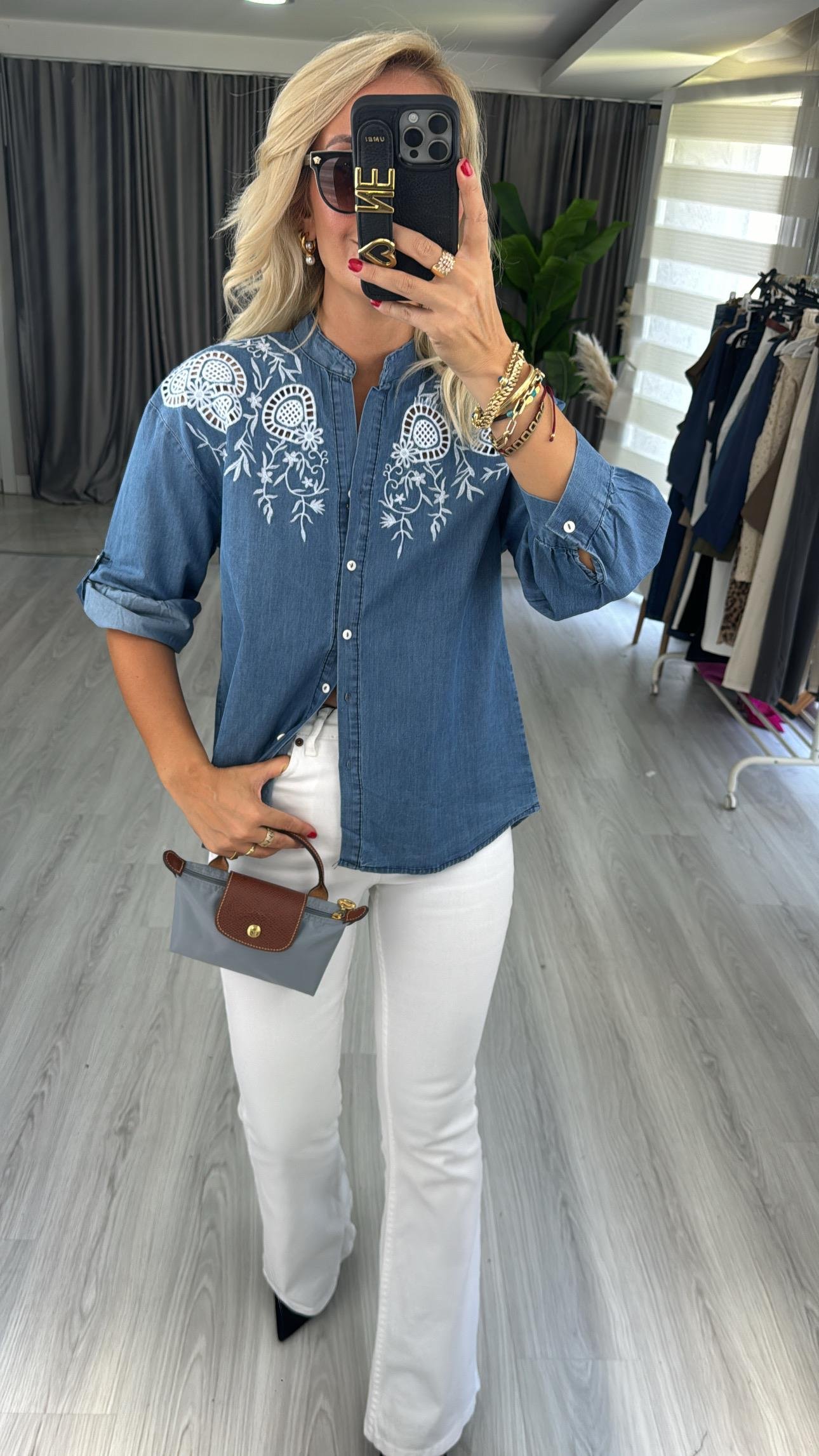 Nakış İşlemeli Denim Gömlek