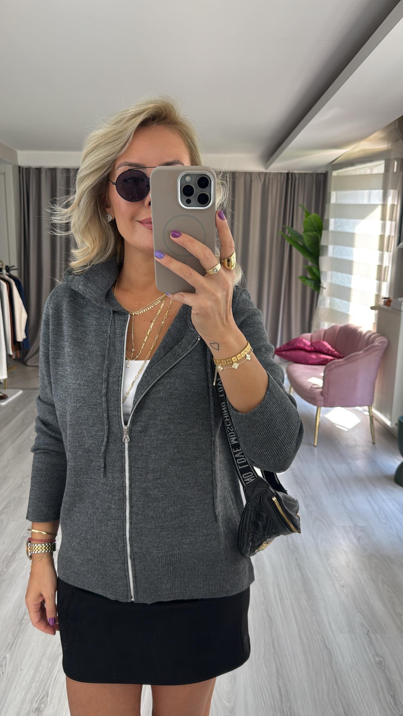 Önden Fermuarlı Kapüşonlu Antrasit Hırka