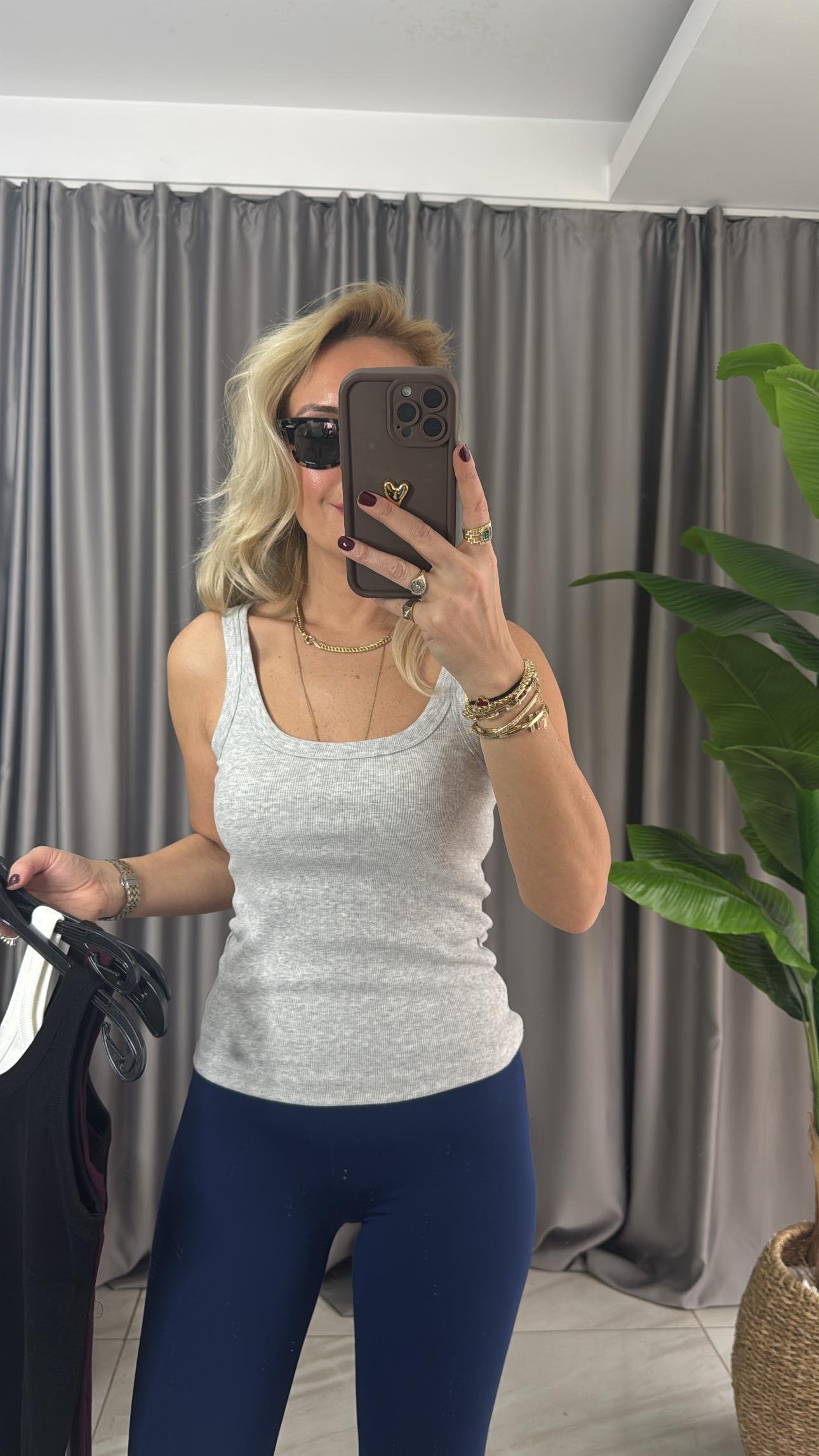 Orijinal Marka Askılı Gri Bluz