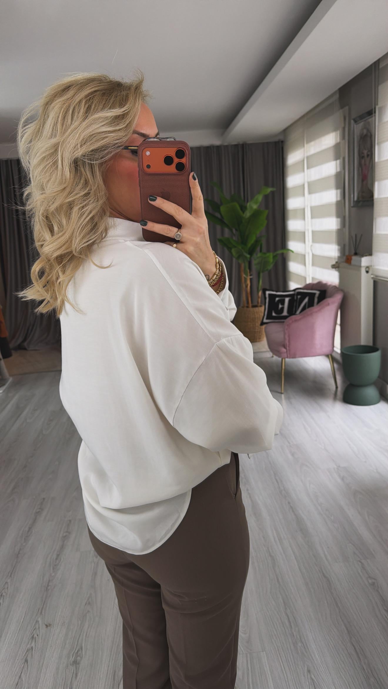 Orijinal Model Arma Detaylı %100 Cotton Ekru Gömlek