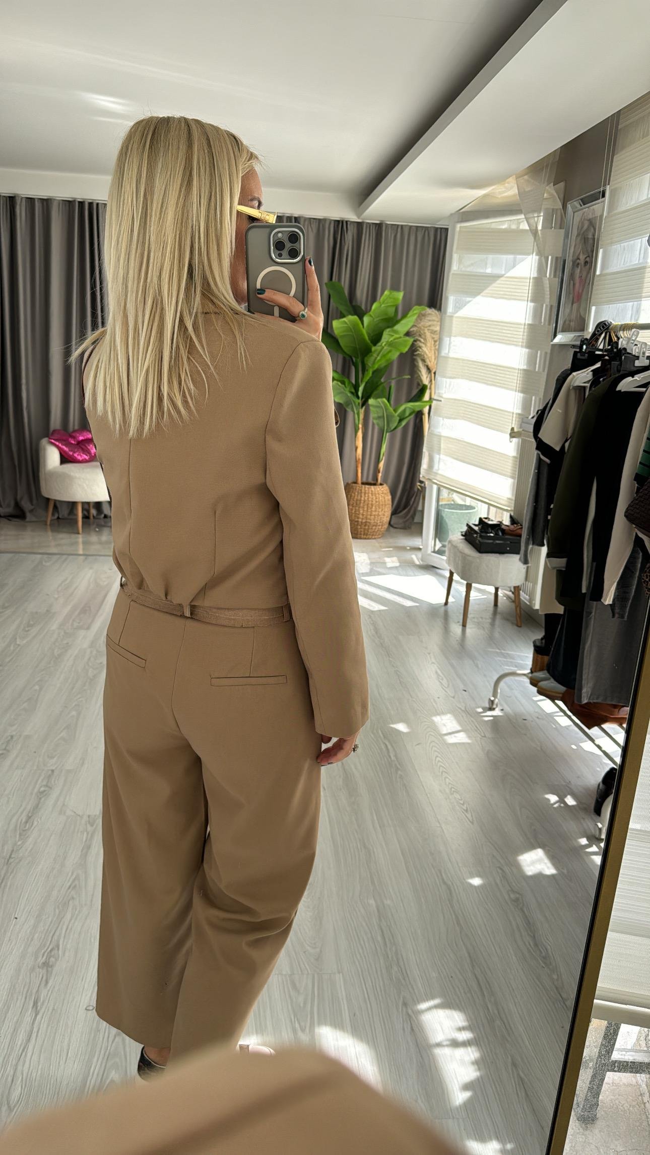 Orjinal Model Camel Crop Ceket Mix Pantolon Takım