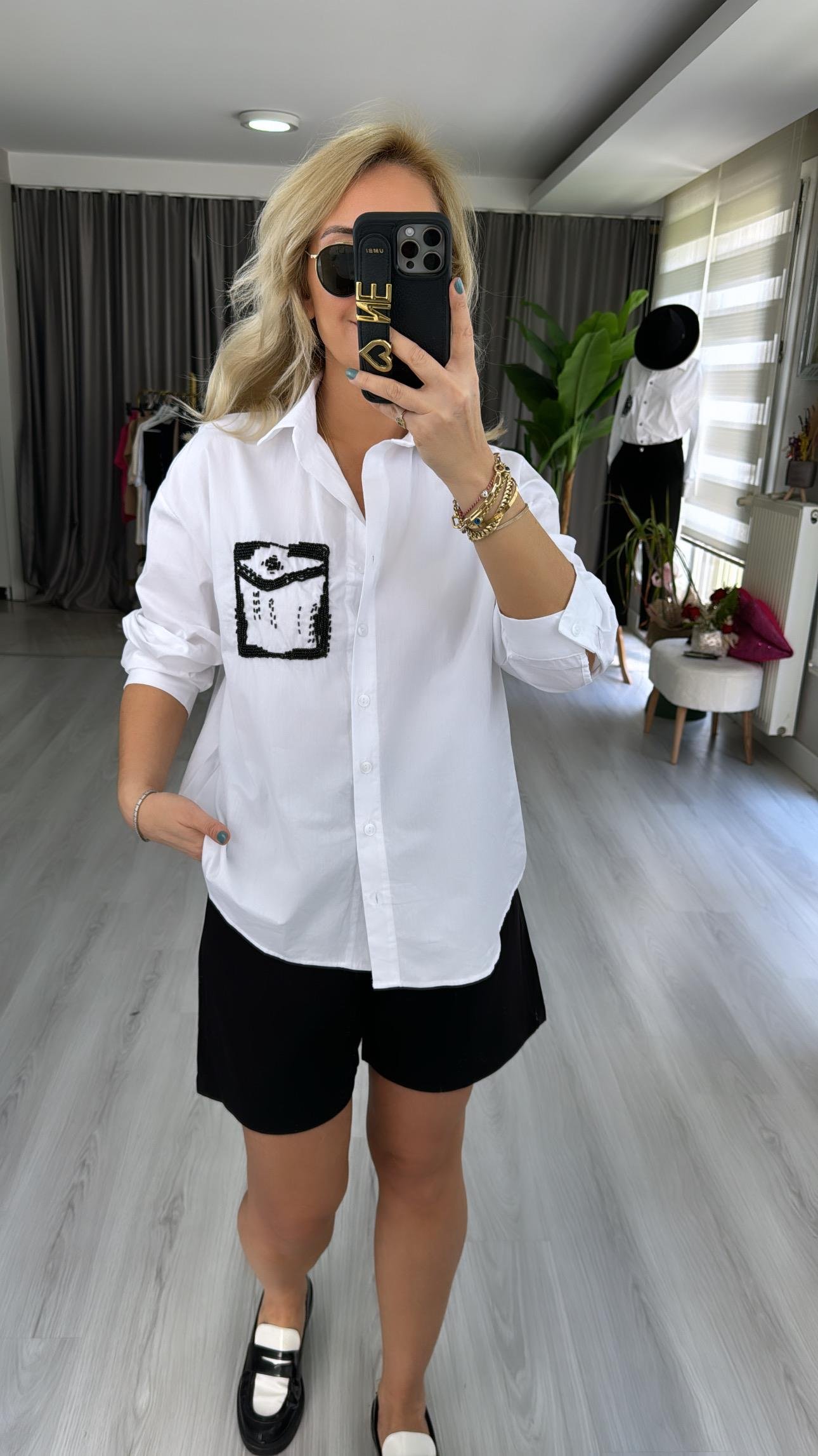 ORJİNAL MODEL CEP İŞLEMELİ BEYAZ POPLİN GÖMLEK