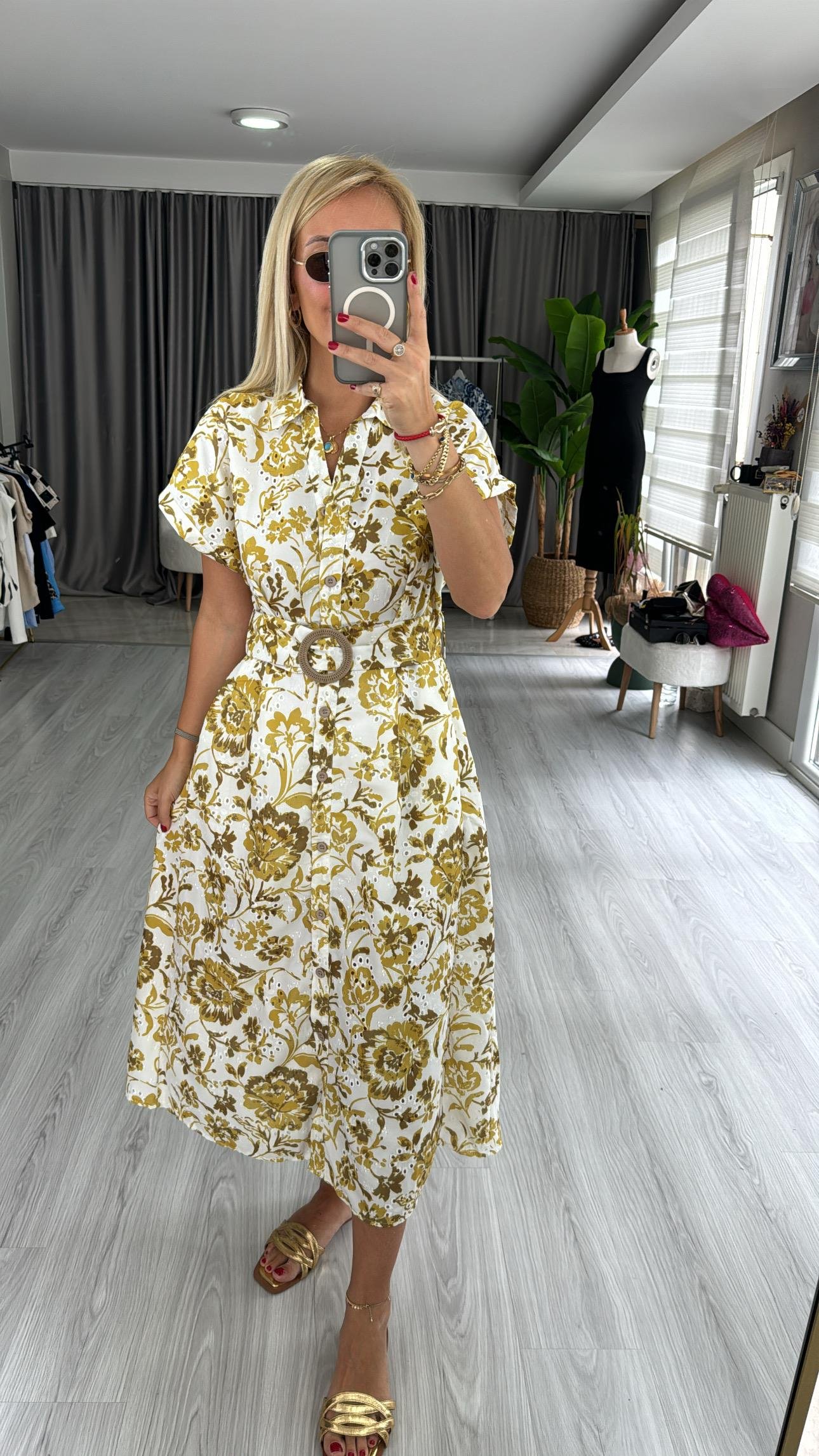 ORJİNAL MODEL KEMERLİ YEŞİL FİSTO ELBİSE