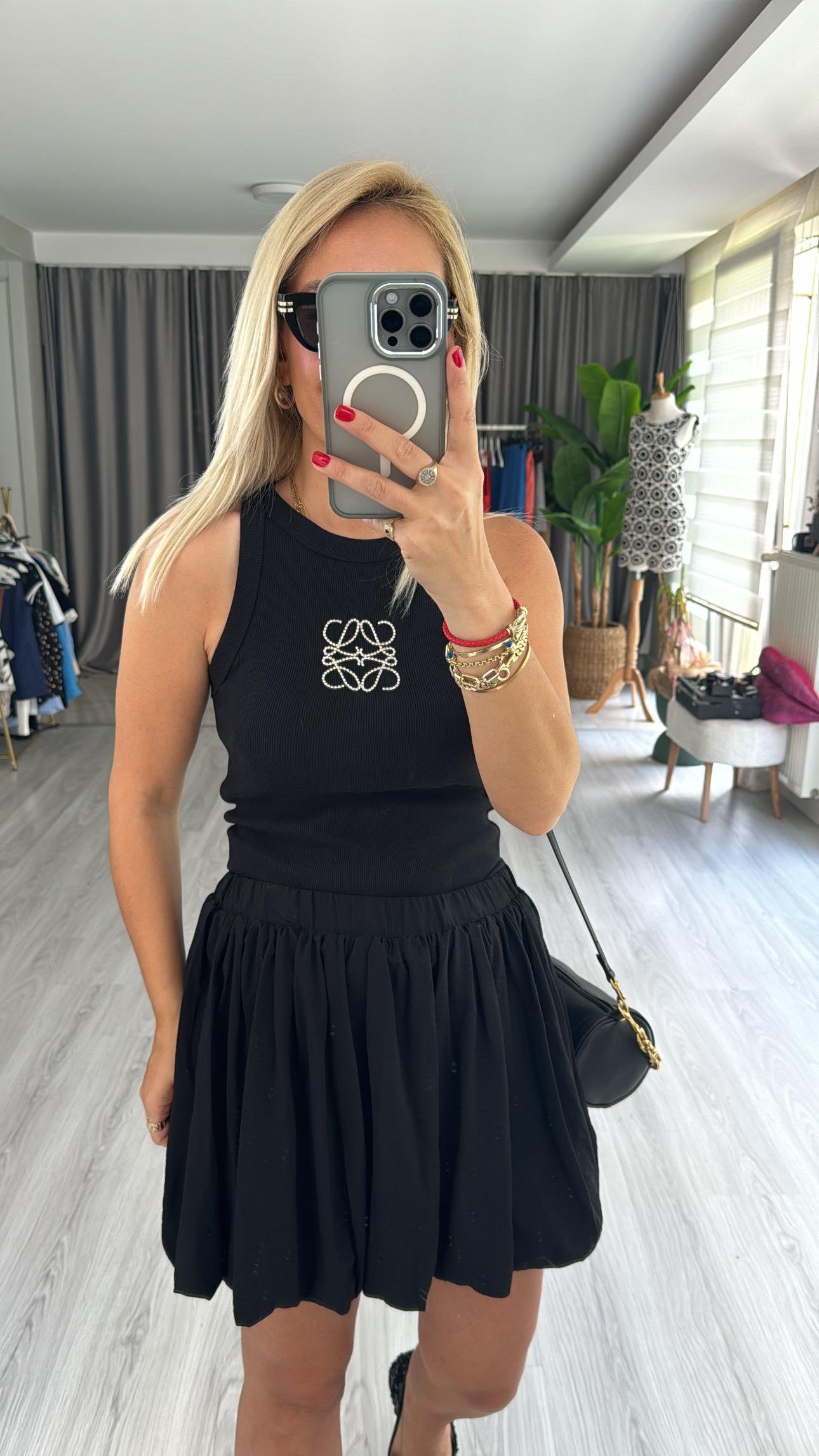 ORJİNAL MODEL TAŞ LOGOLU SİYAH ATLET