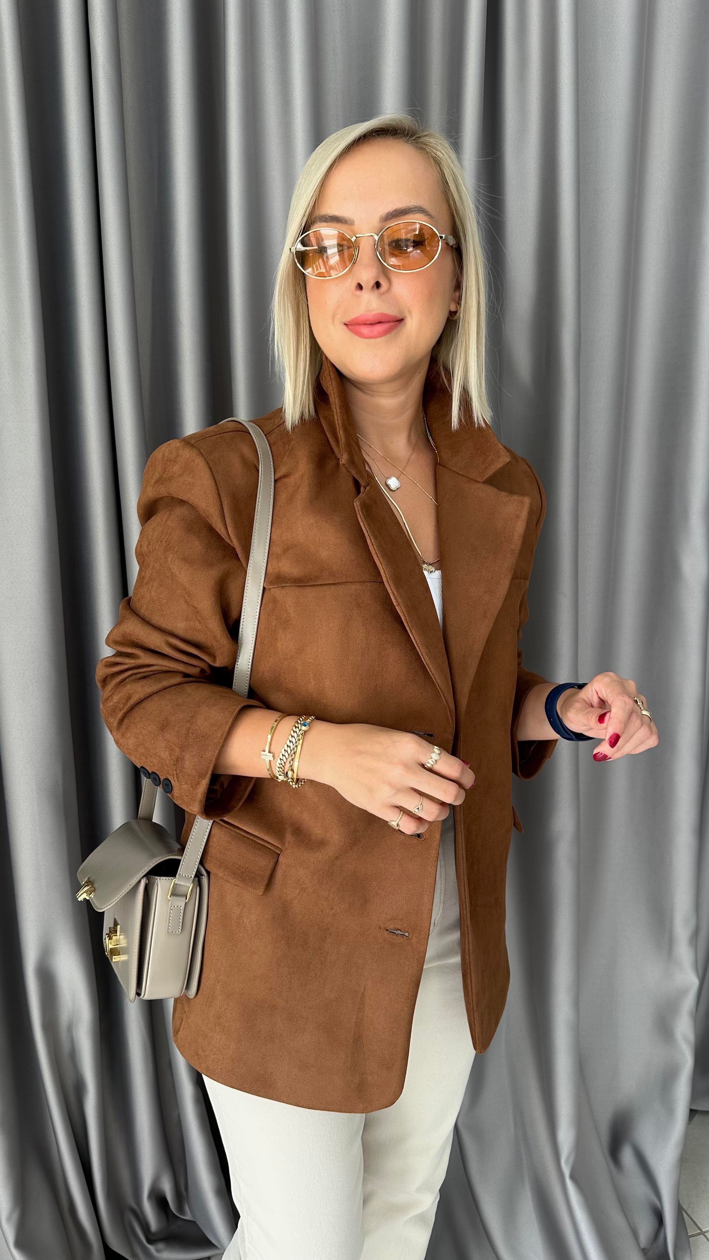 Premium Seri 3 Düğmeli Taba Süet Ceket