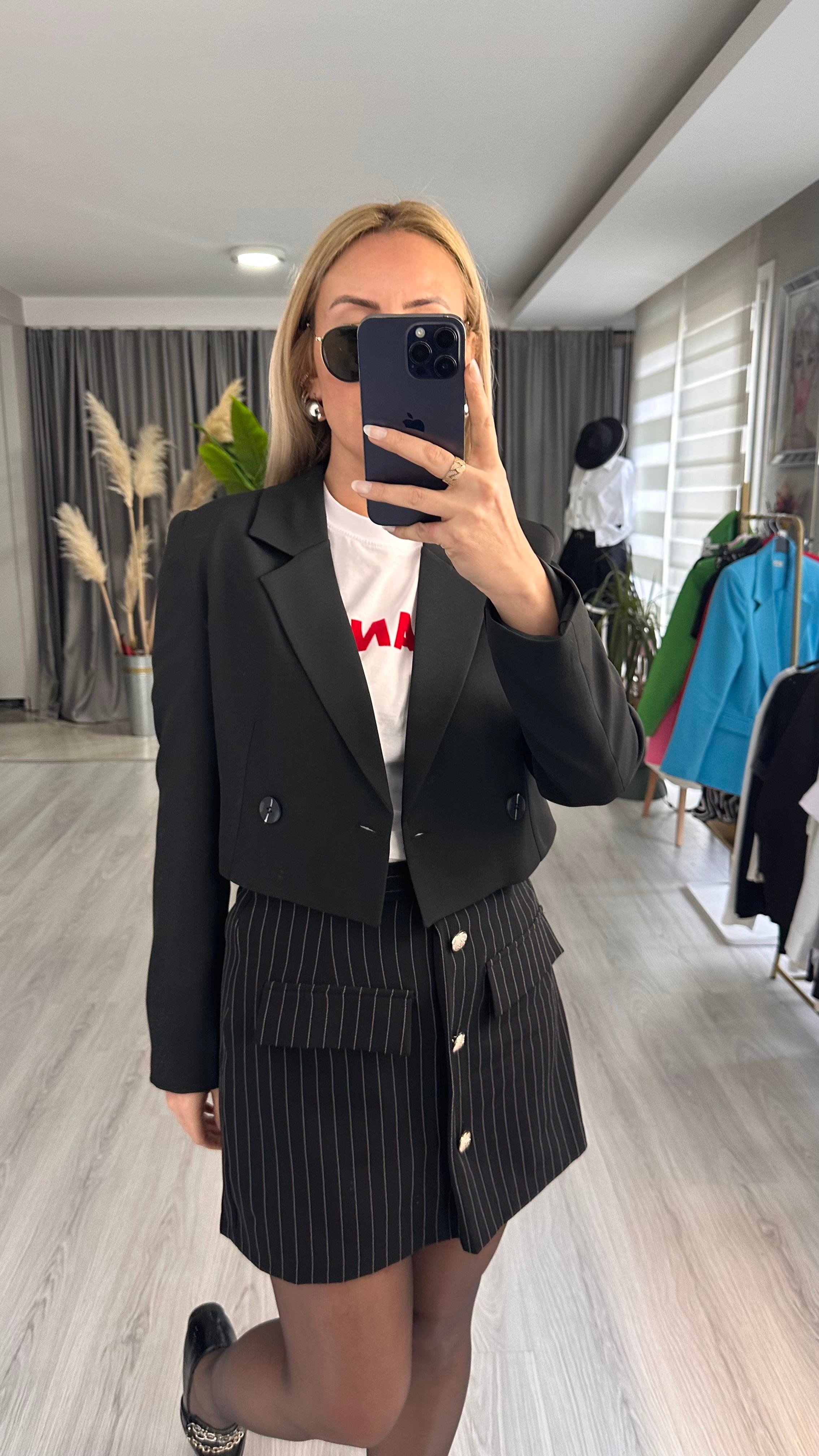 PREMİUM SERİ, KRUVAZE MODEL, TEK DÜĞMELİ SİYAH CEKET