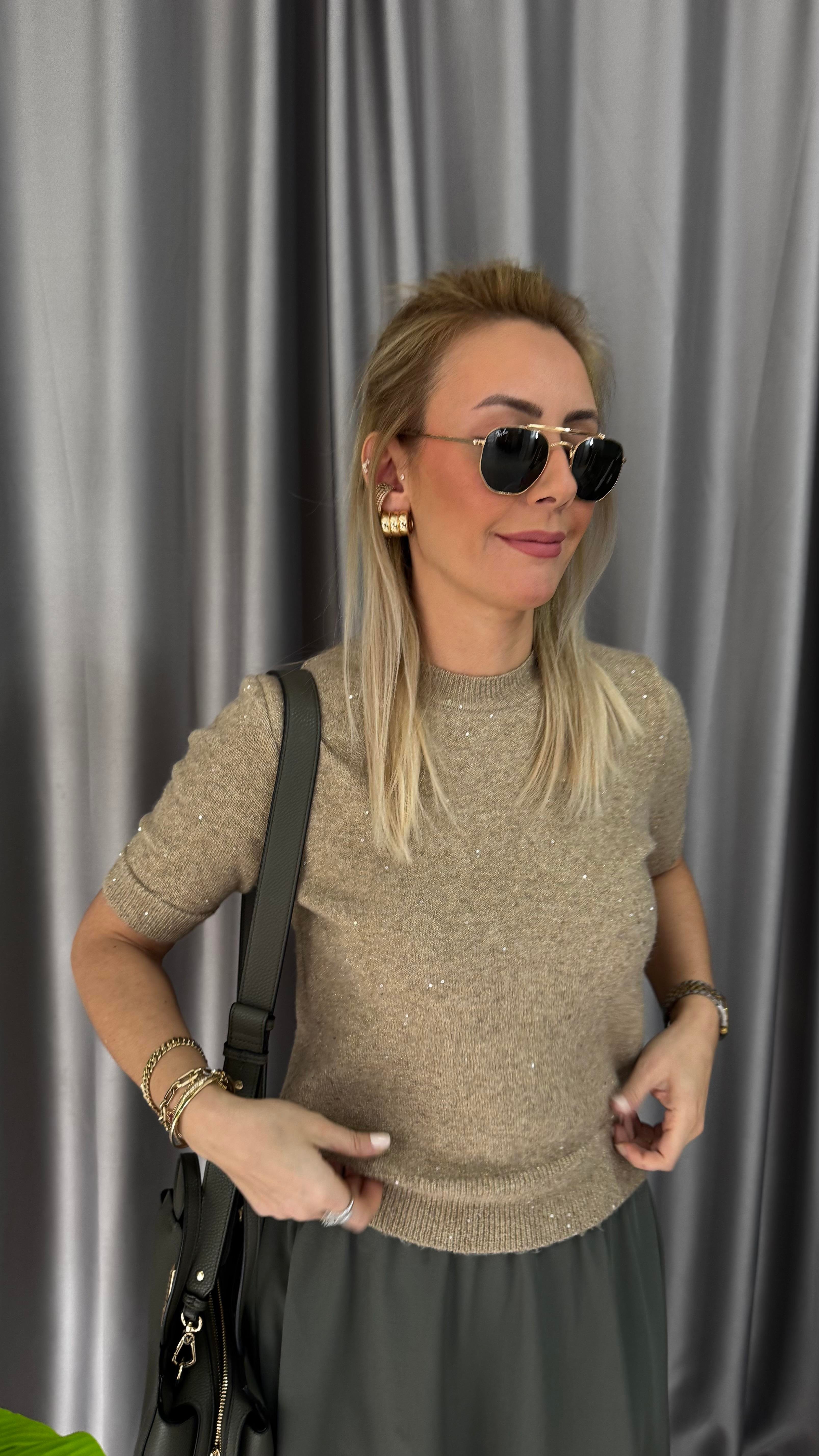 Pul Payet İşlemeli Camel Triko