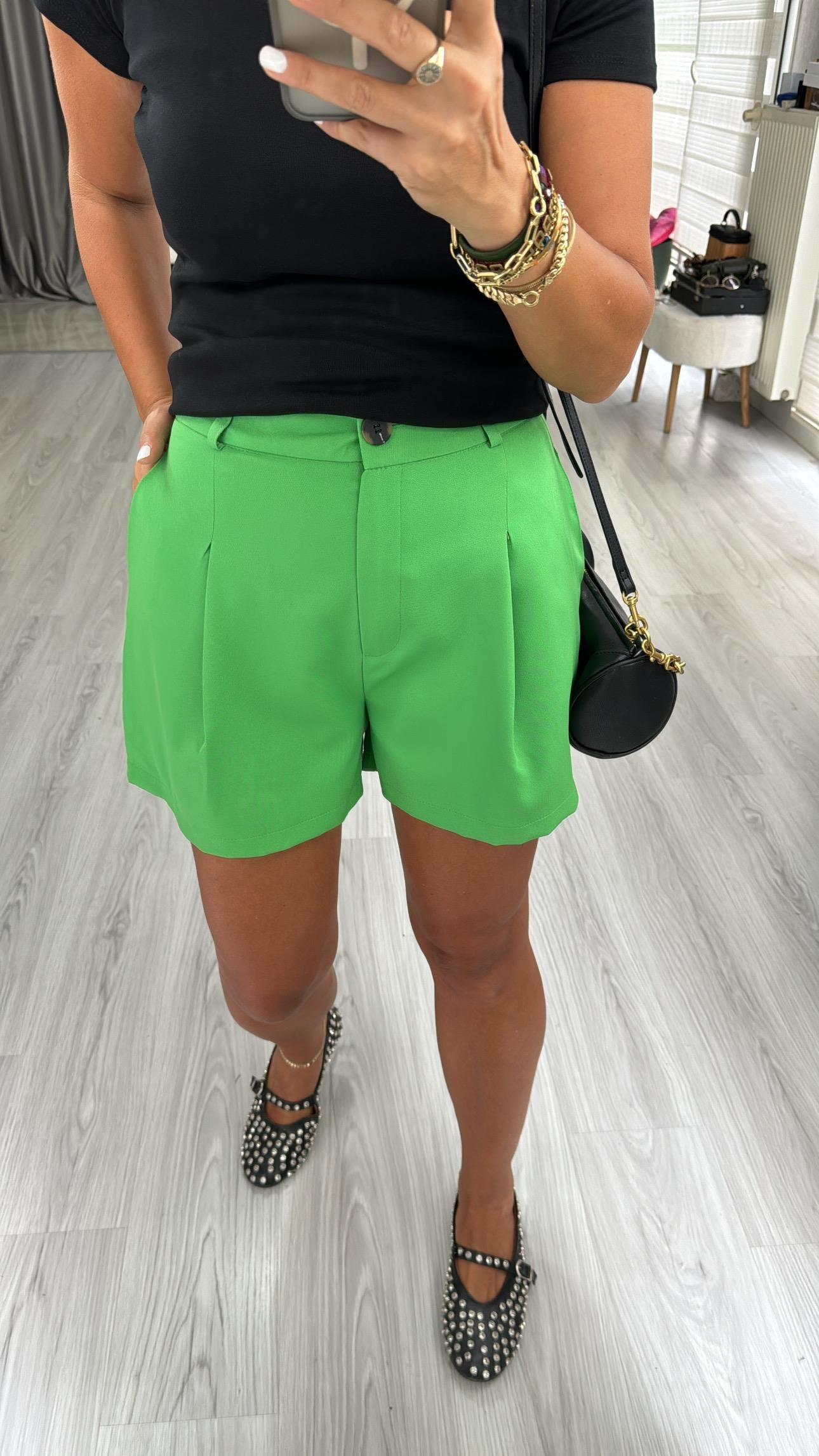 Şehir Boy, Cepli Yeşil Şort