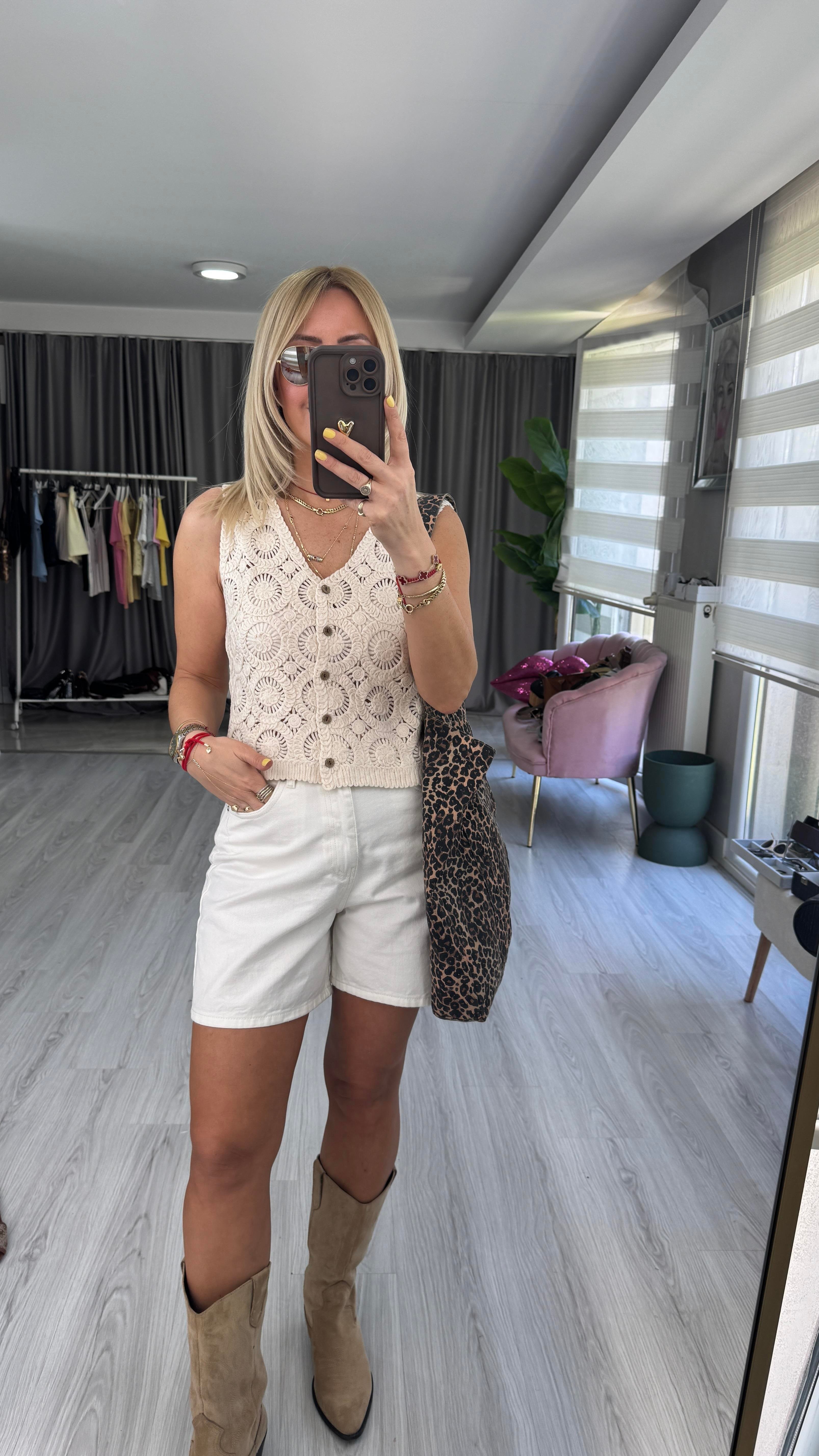 Şehir Boy Ekru Jean Şort