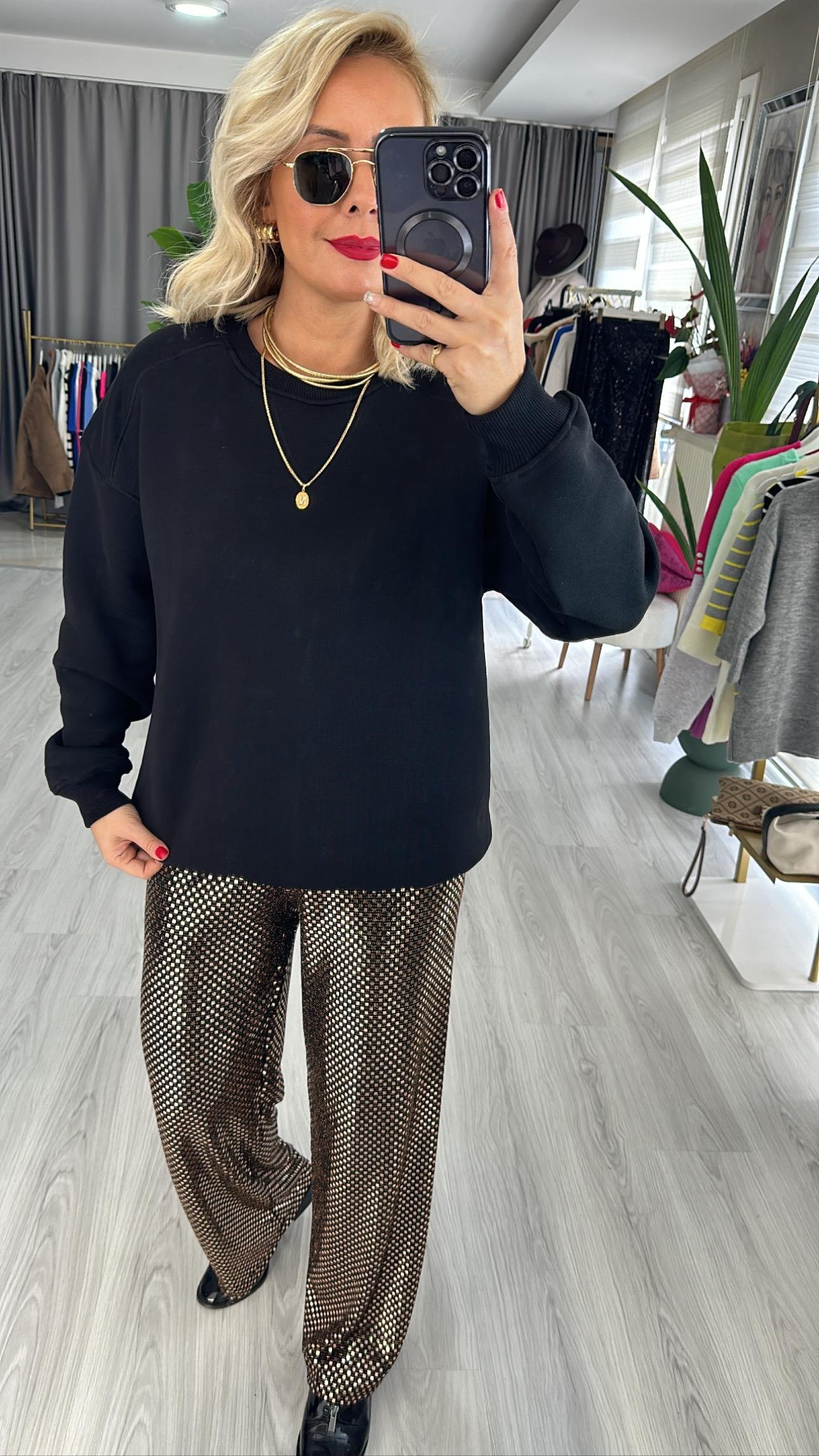 SİYAH SALAŞ SWEATSHİRT