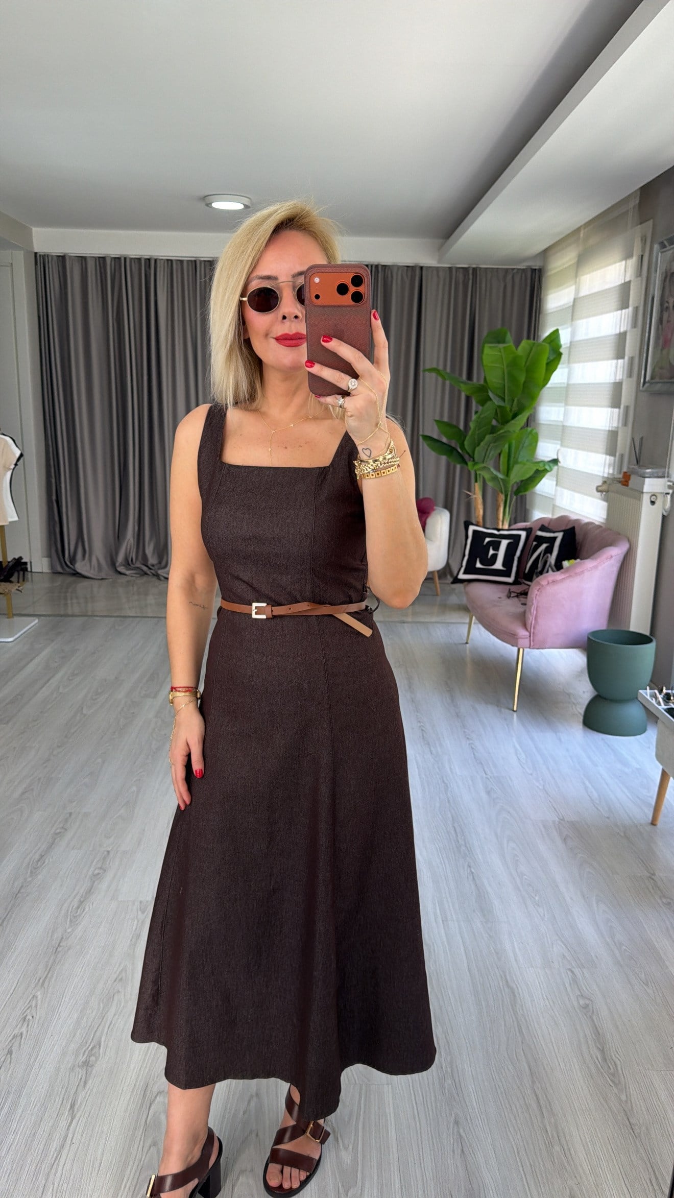 Taba Kemerli Askılı Kahverengi Denim Elbise