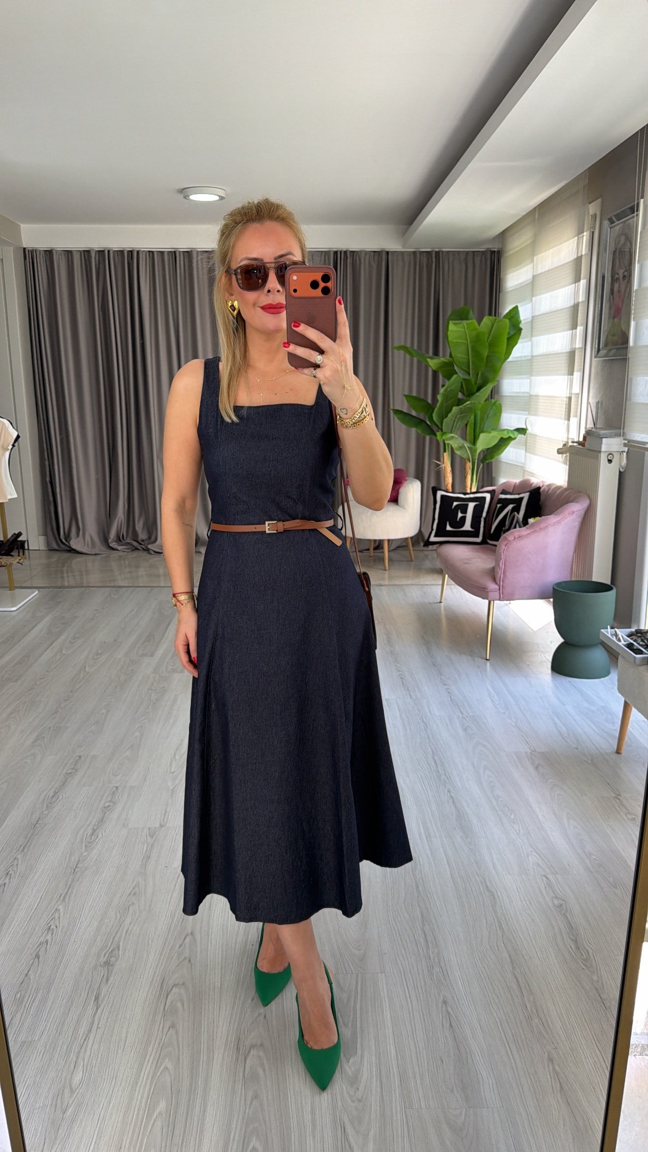 Taba Kemerli Askılı Lacivert Denim Elbise