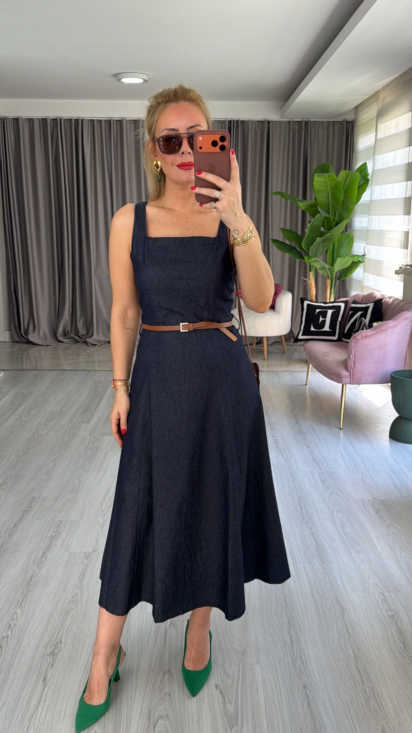 Taba Kemerli Askılı Lacivert Denim Elbise
