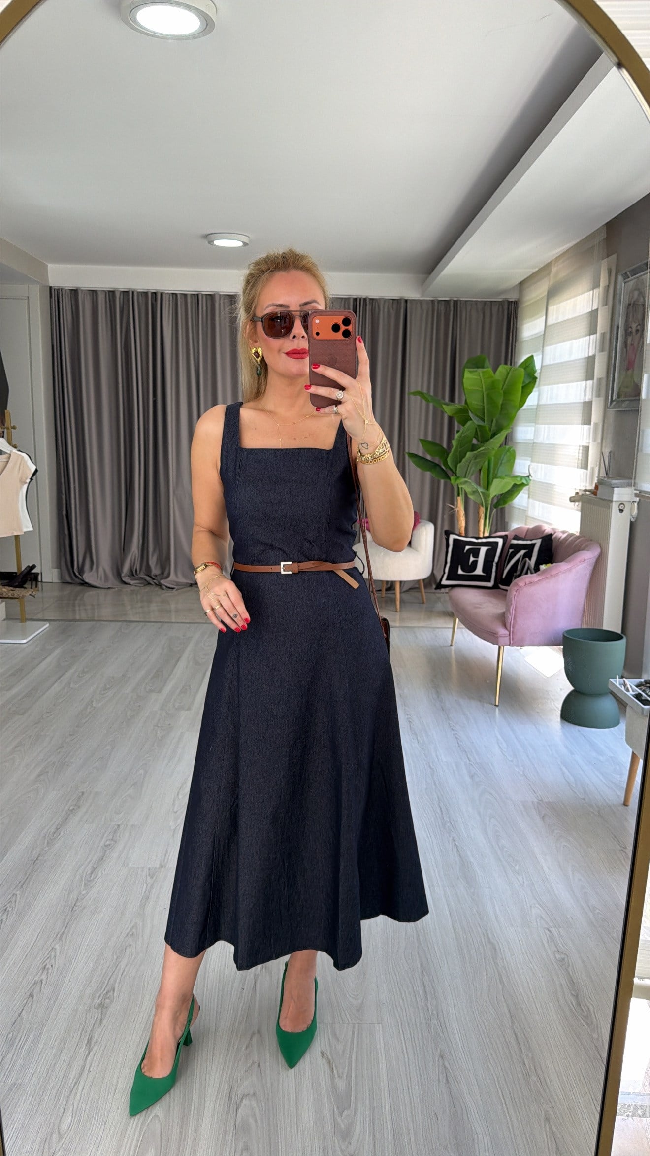 Taba Kemerli Askılı Lacivert Denim Elbise