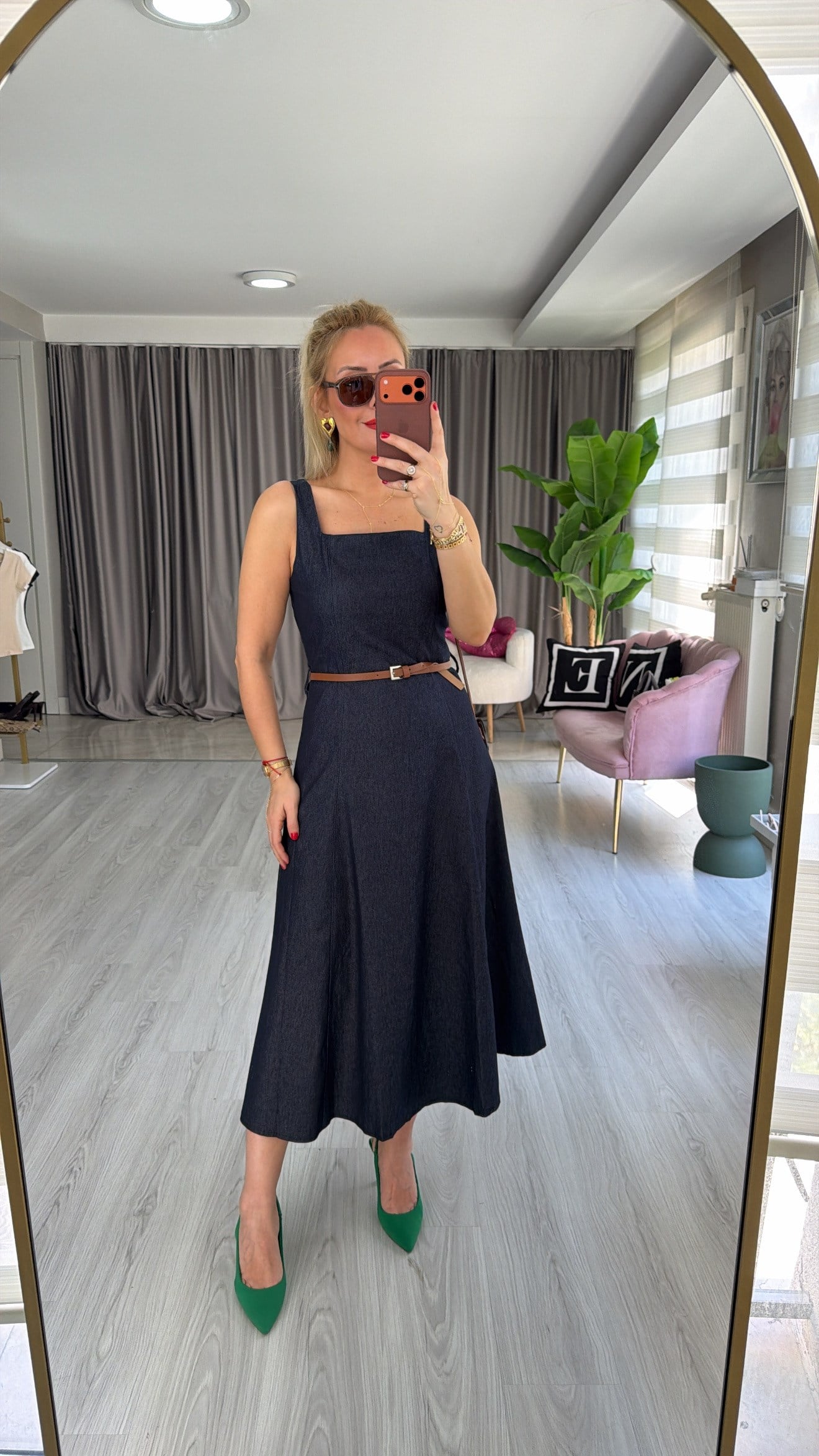 Taba Kemerli Askılı Lacivert Denim Elbise