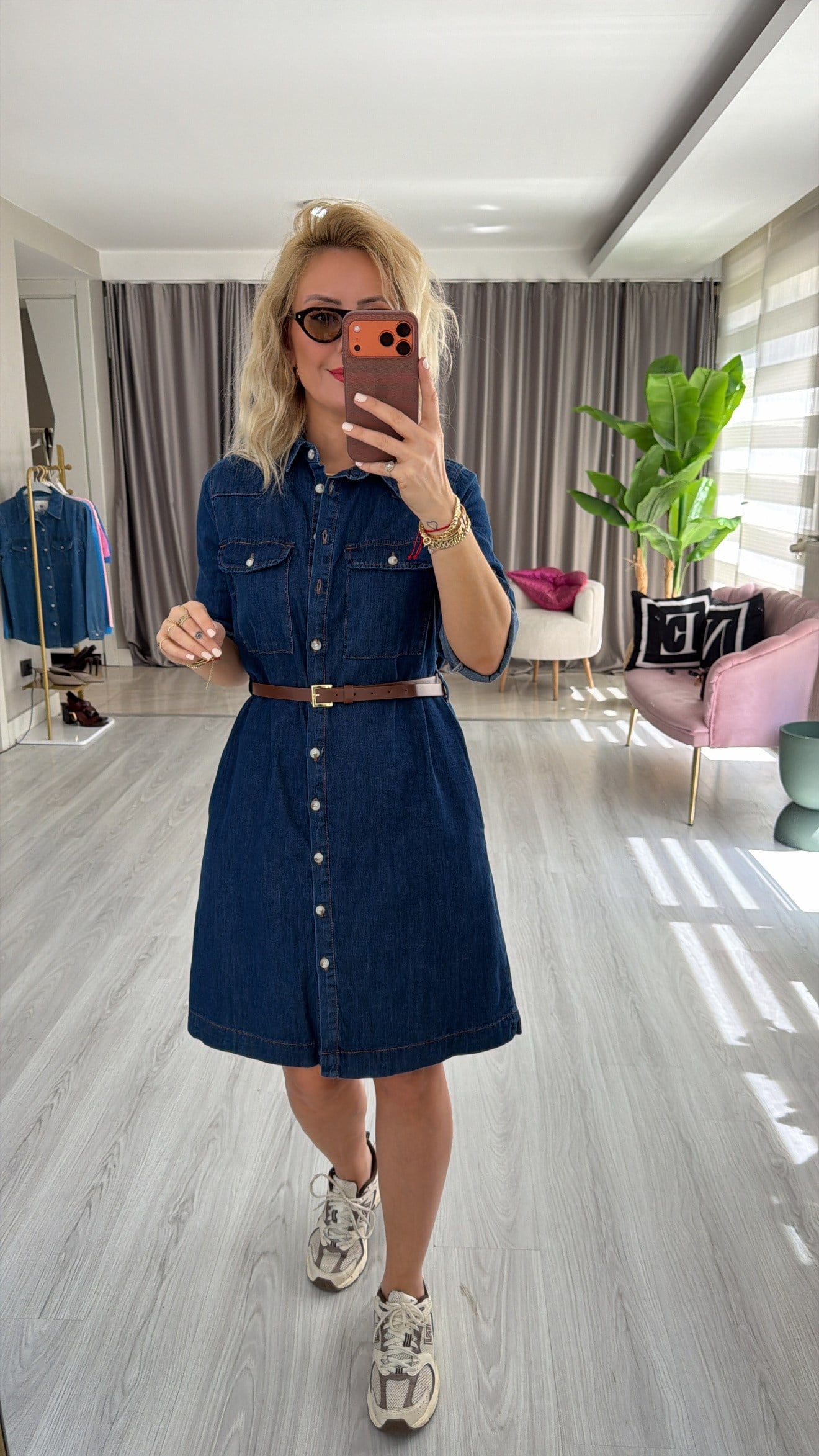 Taba Kemerli Önden Düğmeli Pamuklu Jean Elbise