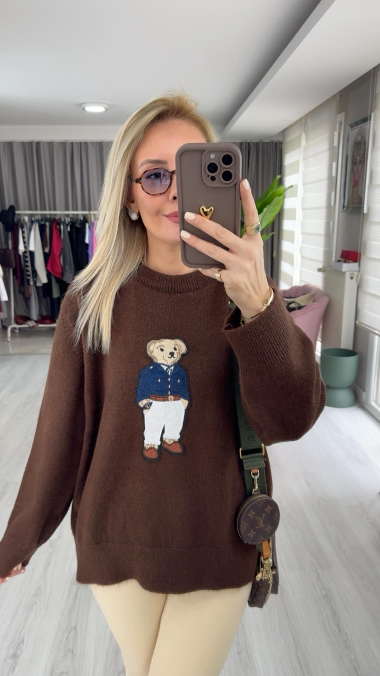 Teddy İşlemeli Acı Kahve Triko