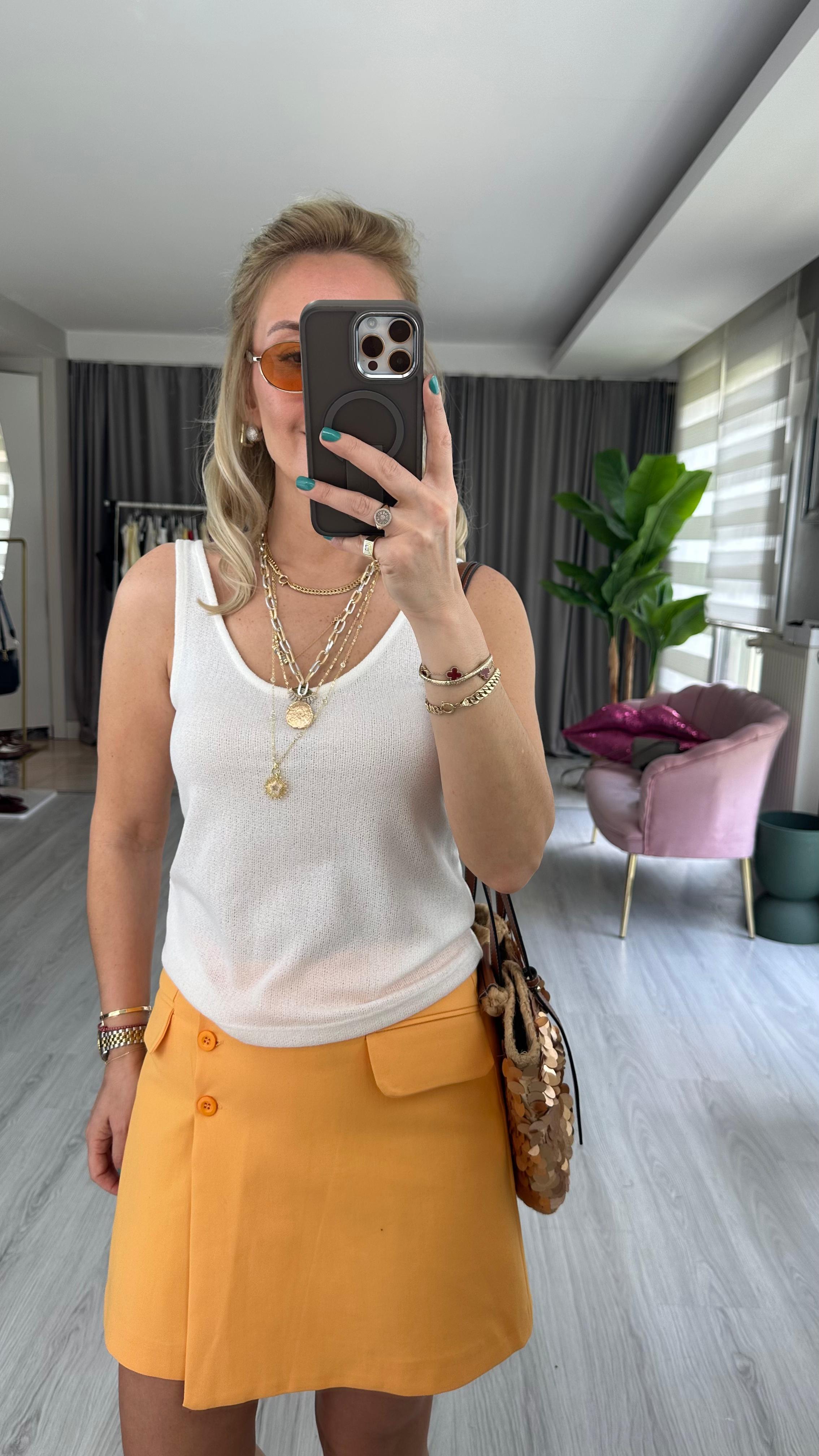 U Yaka Ekru Triko Bluz