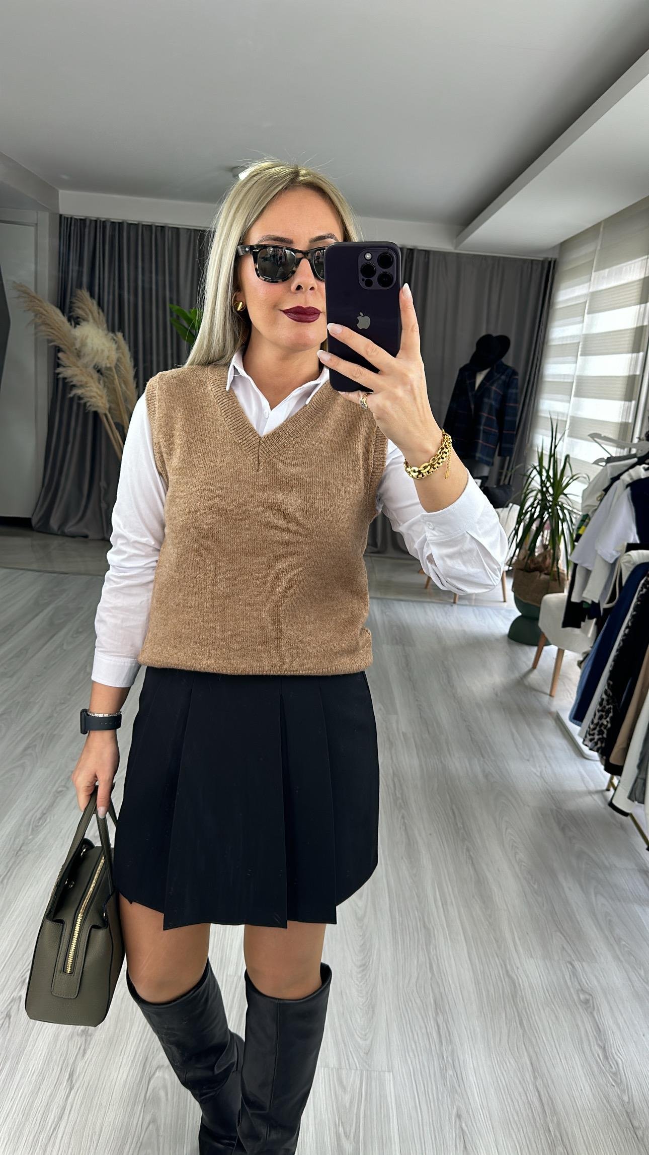 V YAKA CAMEL TRİKO SÜVETER