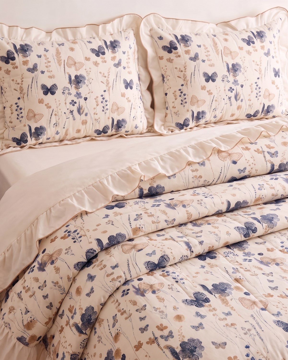Butterfly Premium Fırfırlı Çift Kişilik Nevresim Seti 