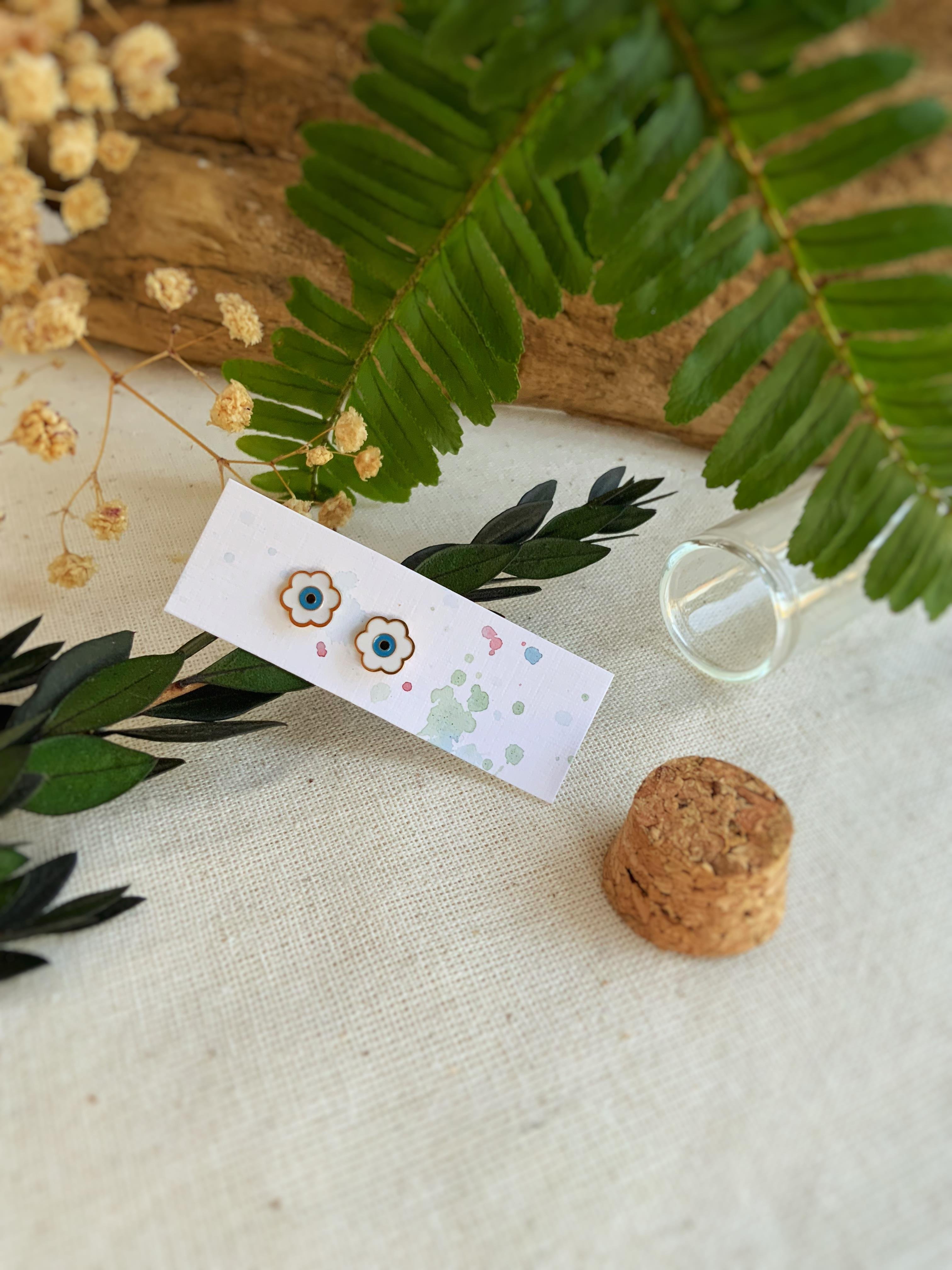 Çelik Çiçek Küpe