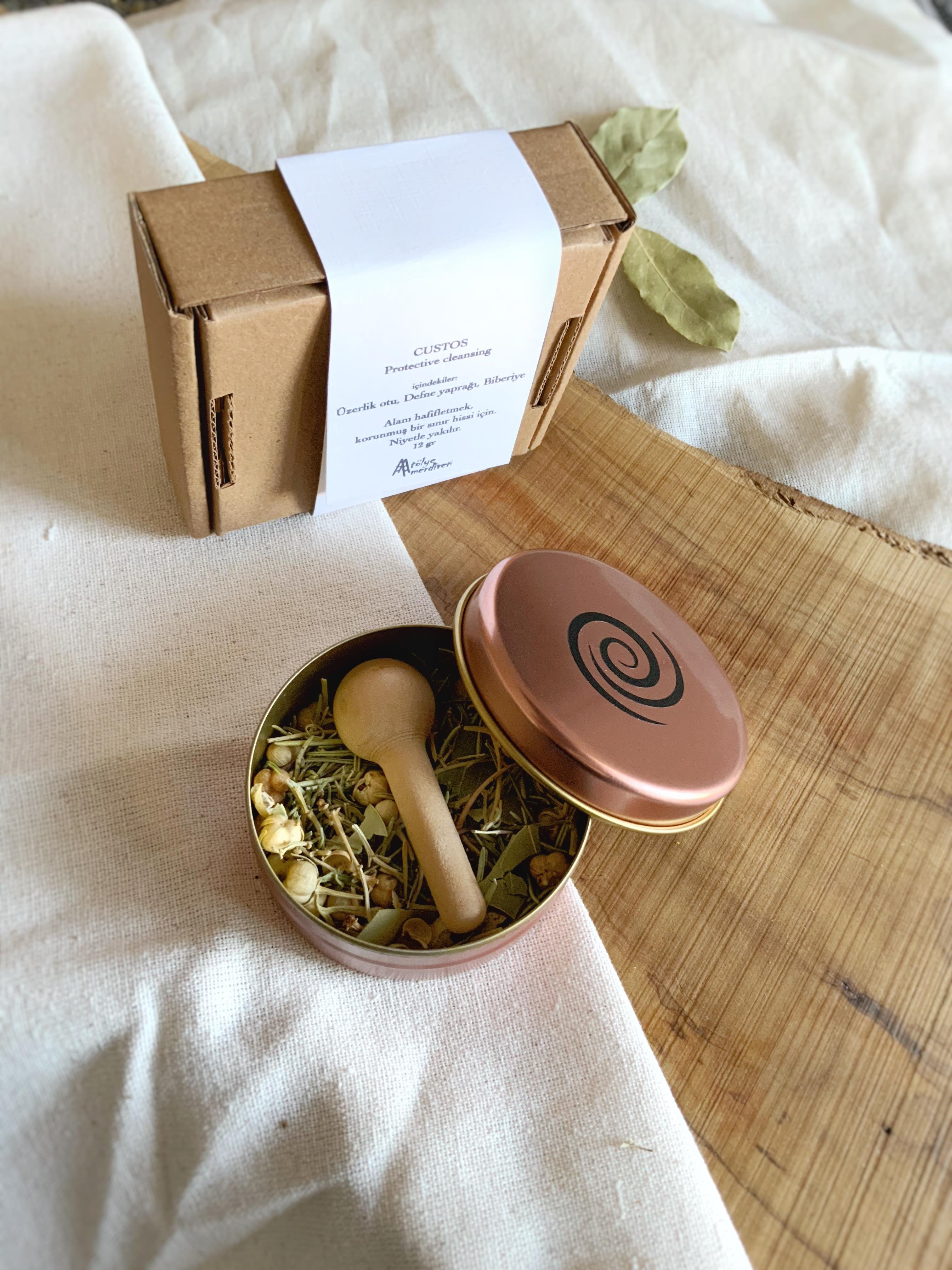 CUSTOS I Koruyucu Alan Bitkisel Tütsü Karışımı