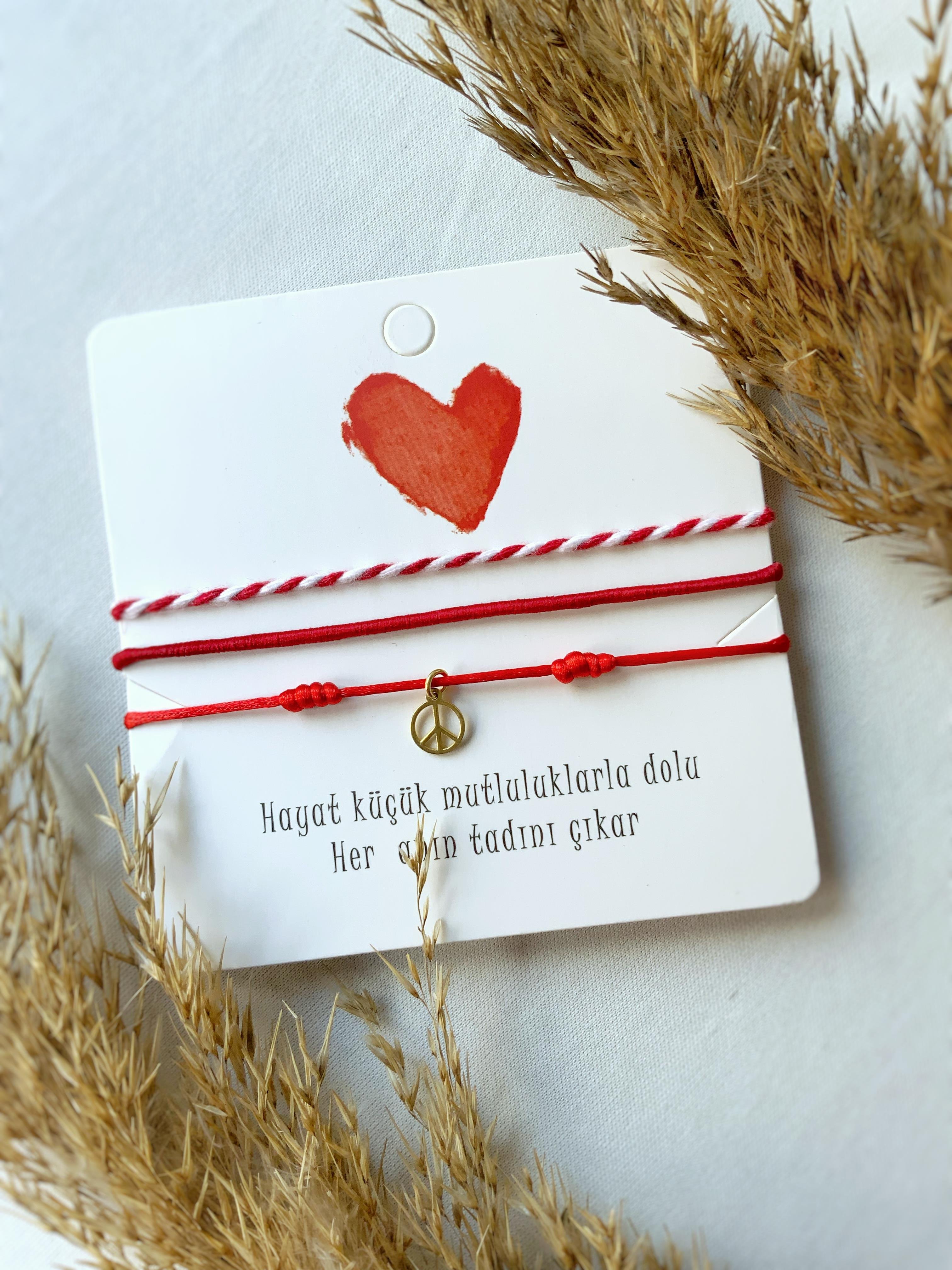 Kırmızı Şans Charmı 